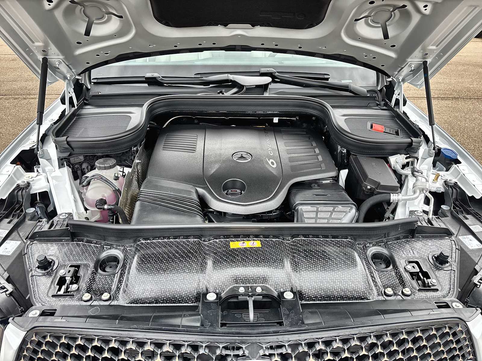 Thumbnail: 2026 Mercedes-Benz GLE - 13