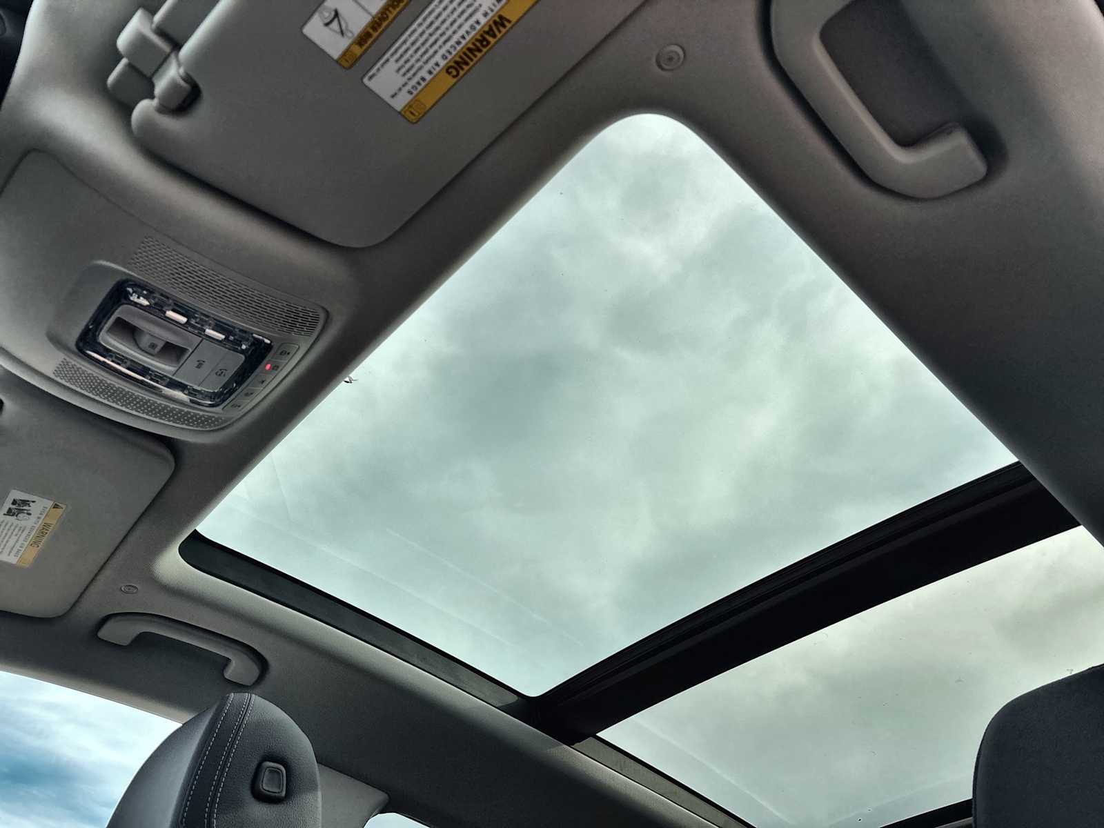 Thumbnail: 2026 Mercedes-Benz GLS - 28