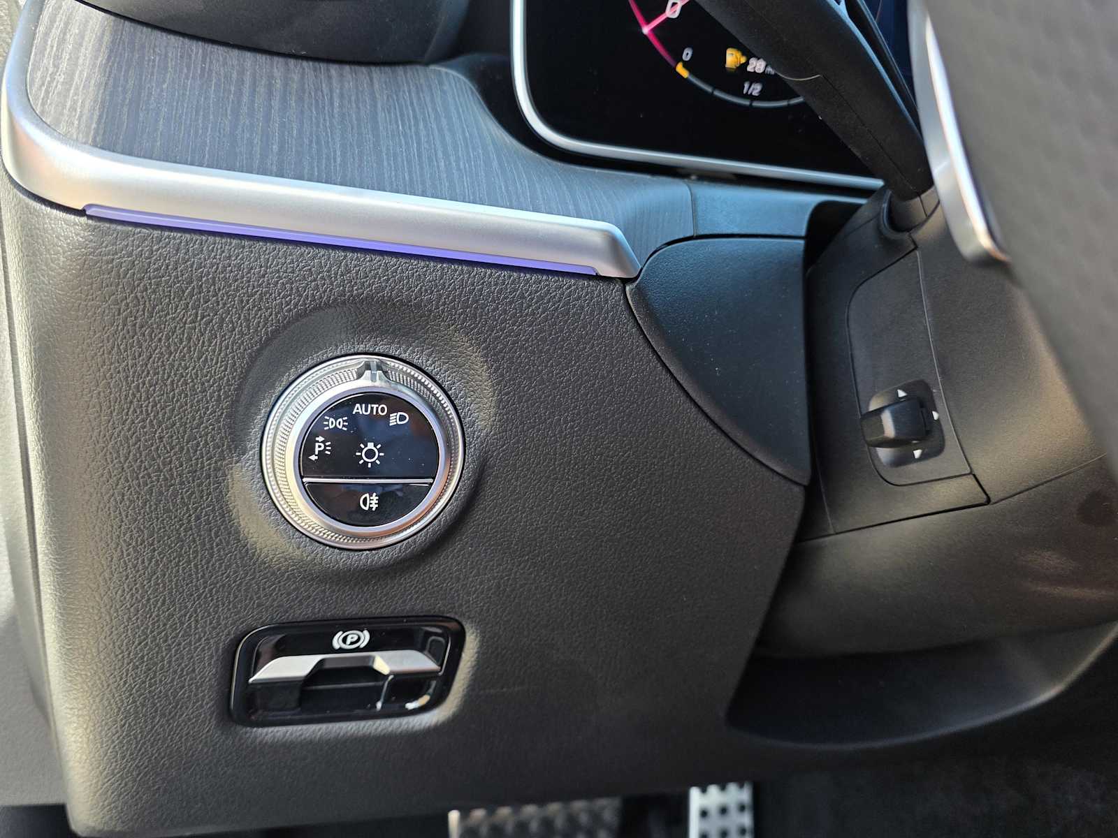 Thumbnail: 2026 Mercedes-Benz C-Class - 19