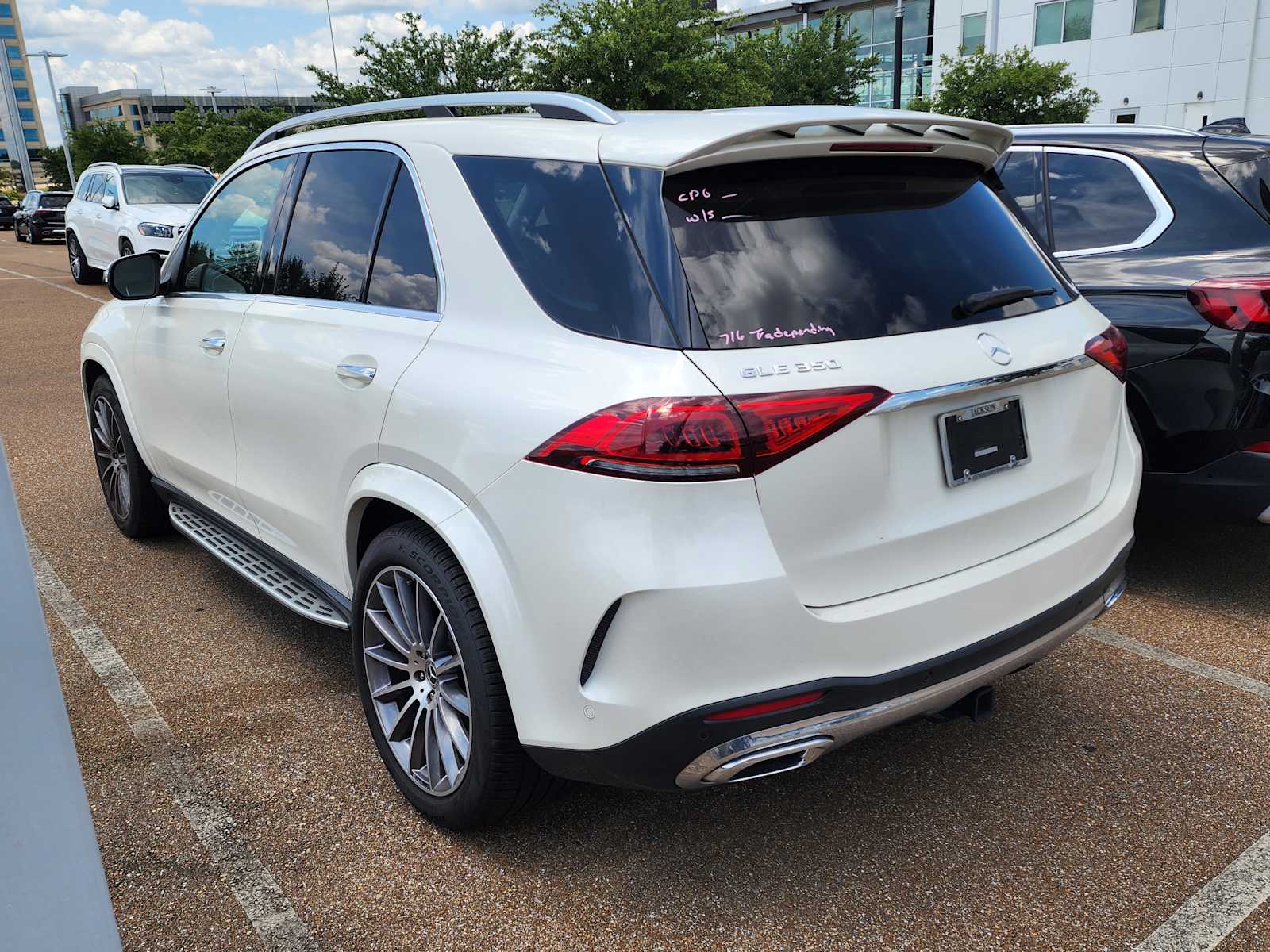 Thumbnail: 2021 Mercedes-Benz GLE - 4
