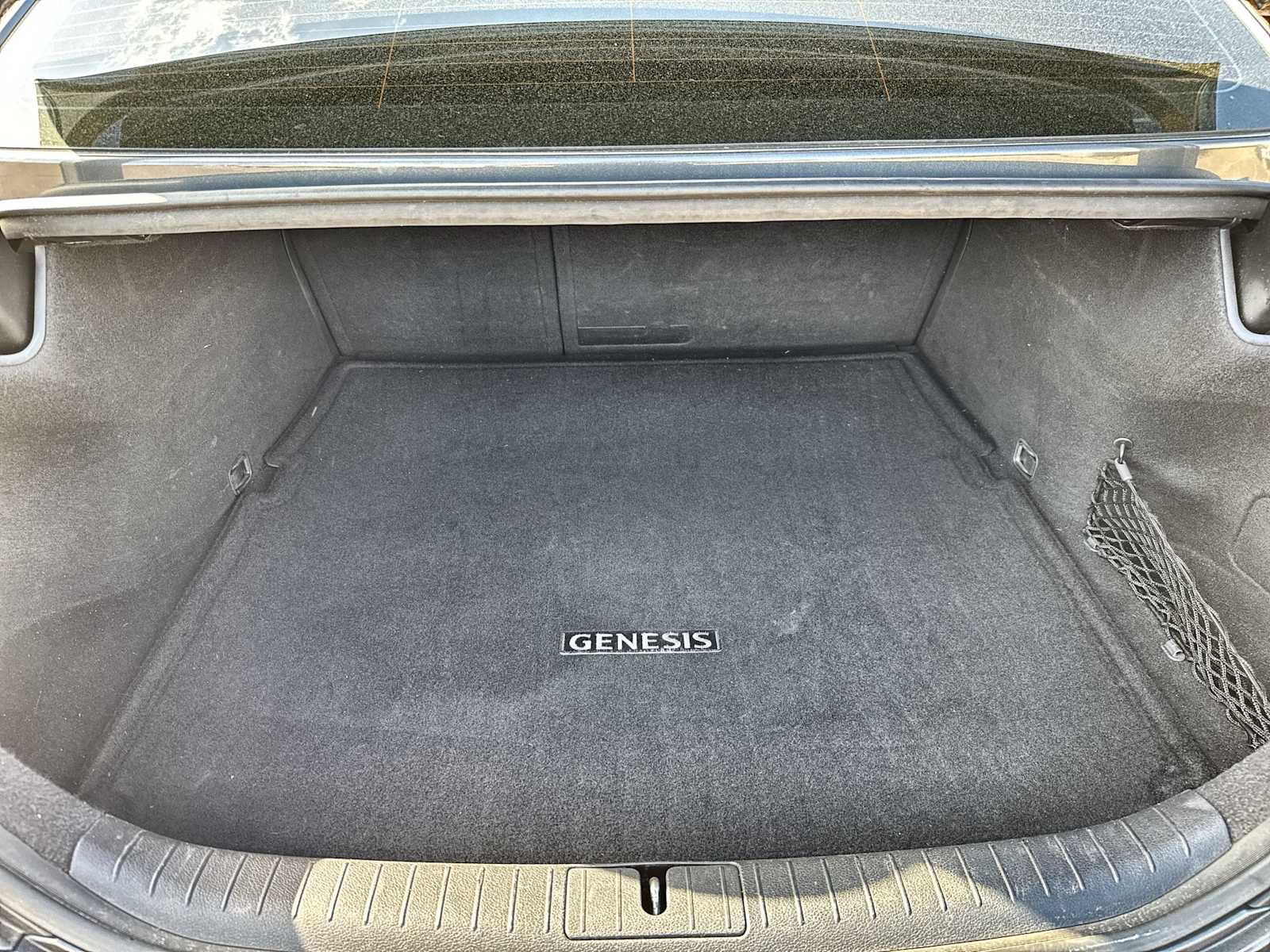 Thumbnail: 2020 Genesis G70 - 17