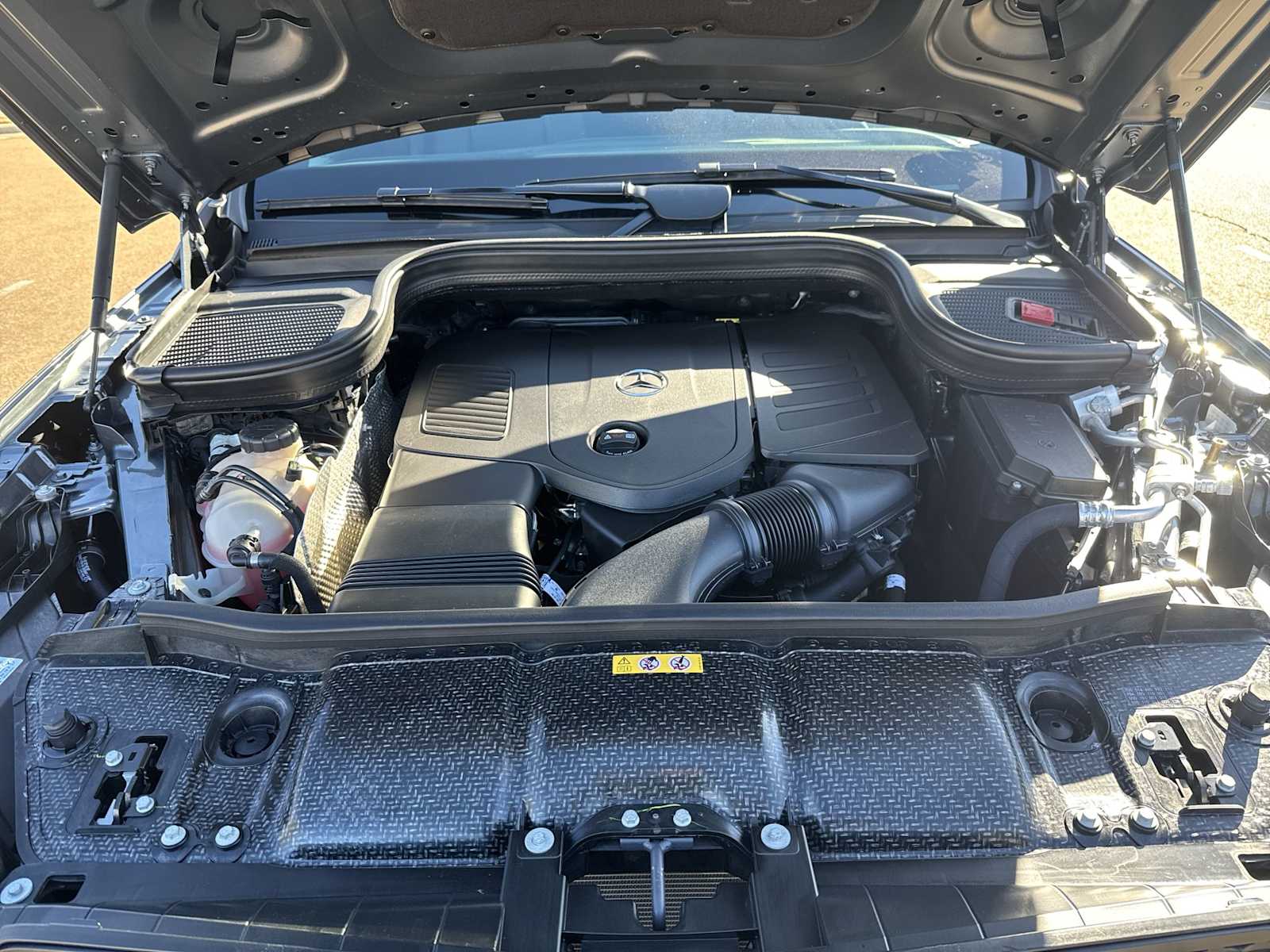 Thumbnail: 2026 Mercedes-Benz GLE - 13