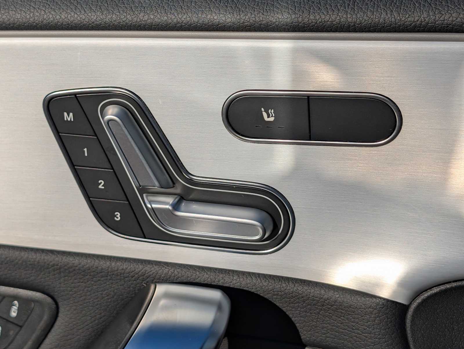 Thumbnail: 2025 Mercedes-Benz CLA - 25