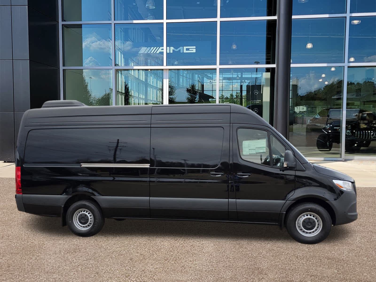 Thumbnail: 2026 Mercedes-Benz Sprinter - 3