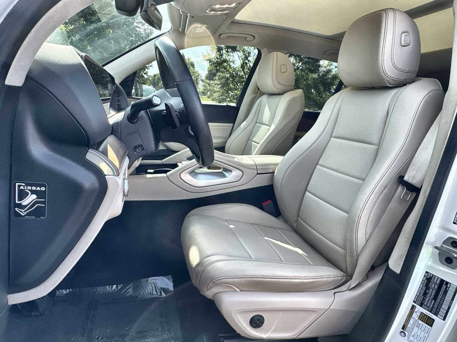 Thumbnail: 2023 Mercedes-Benz GLE - 3