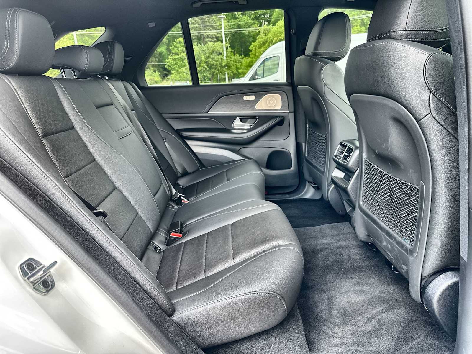 Thumbnail: 2026 Mercedes-Benz GLE - 19