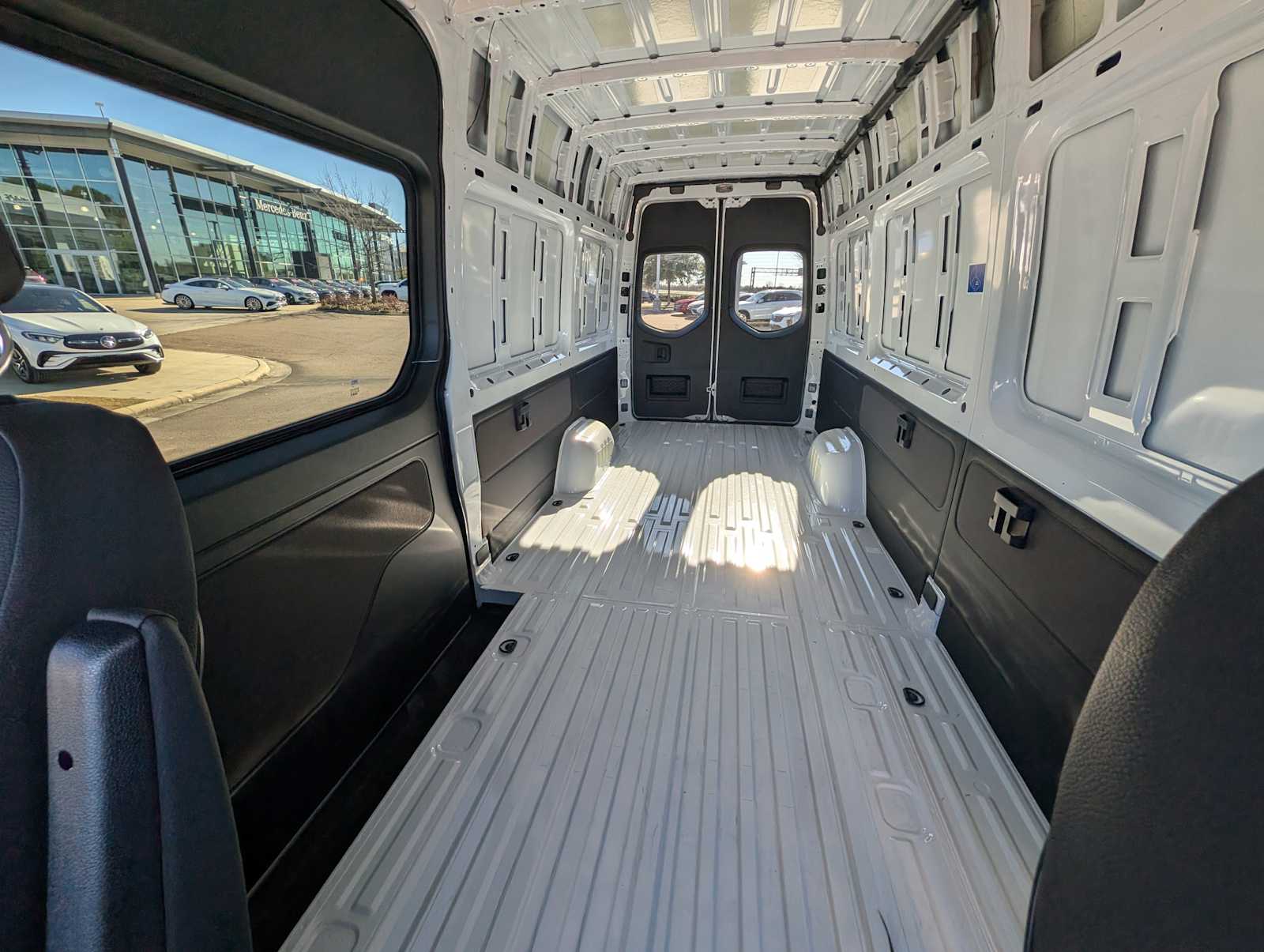 Thumbnail: 2026 Mercedes-Benz Sprinter - 18