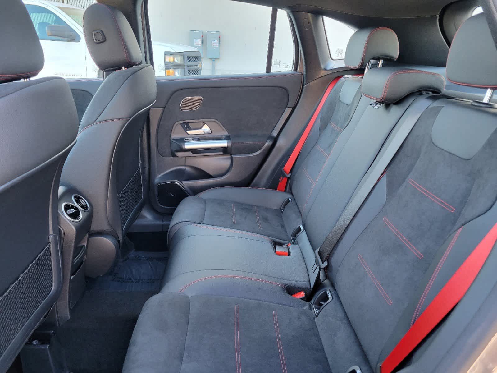 Thumbnail: 2025 Mercedes-Benz GLA - 11