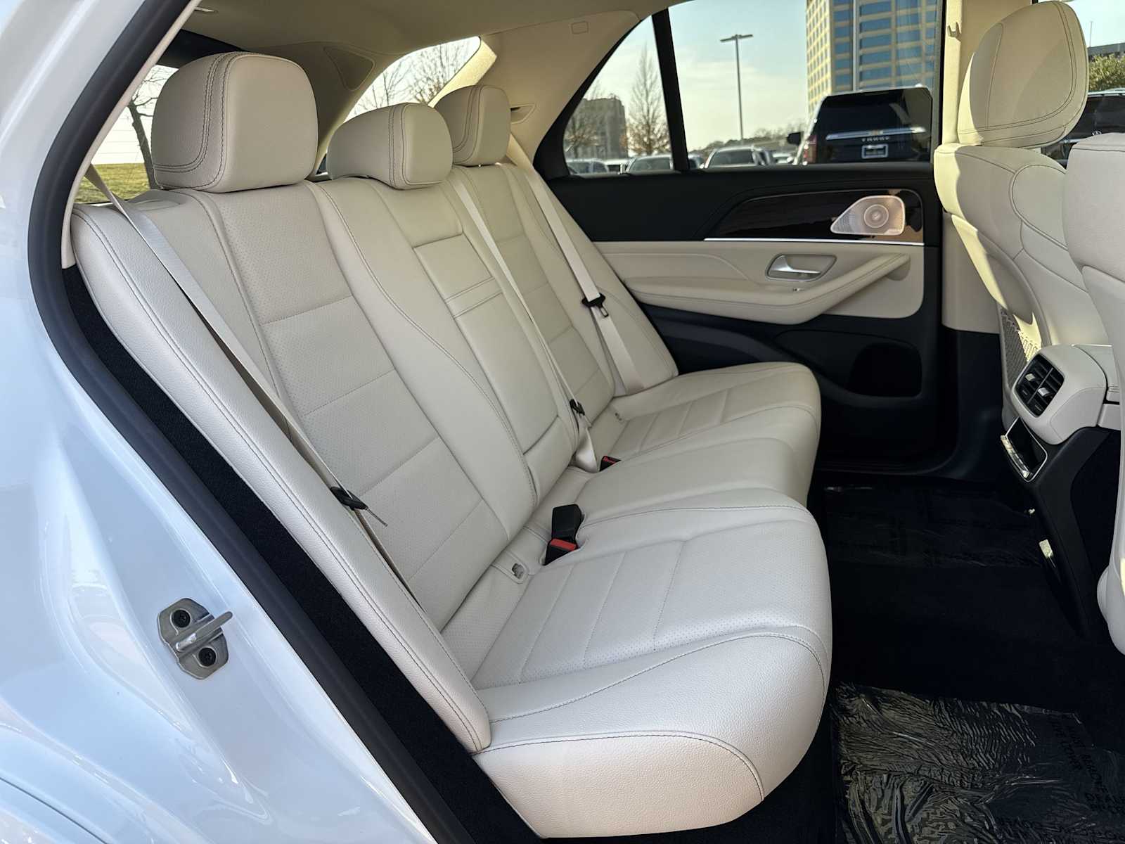 Thumbnail: 2026 Mercedes-Benz GLE - 19