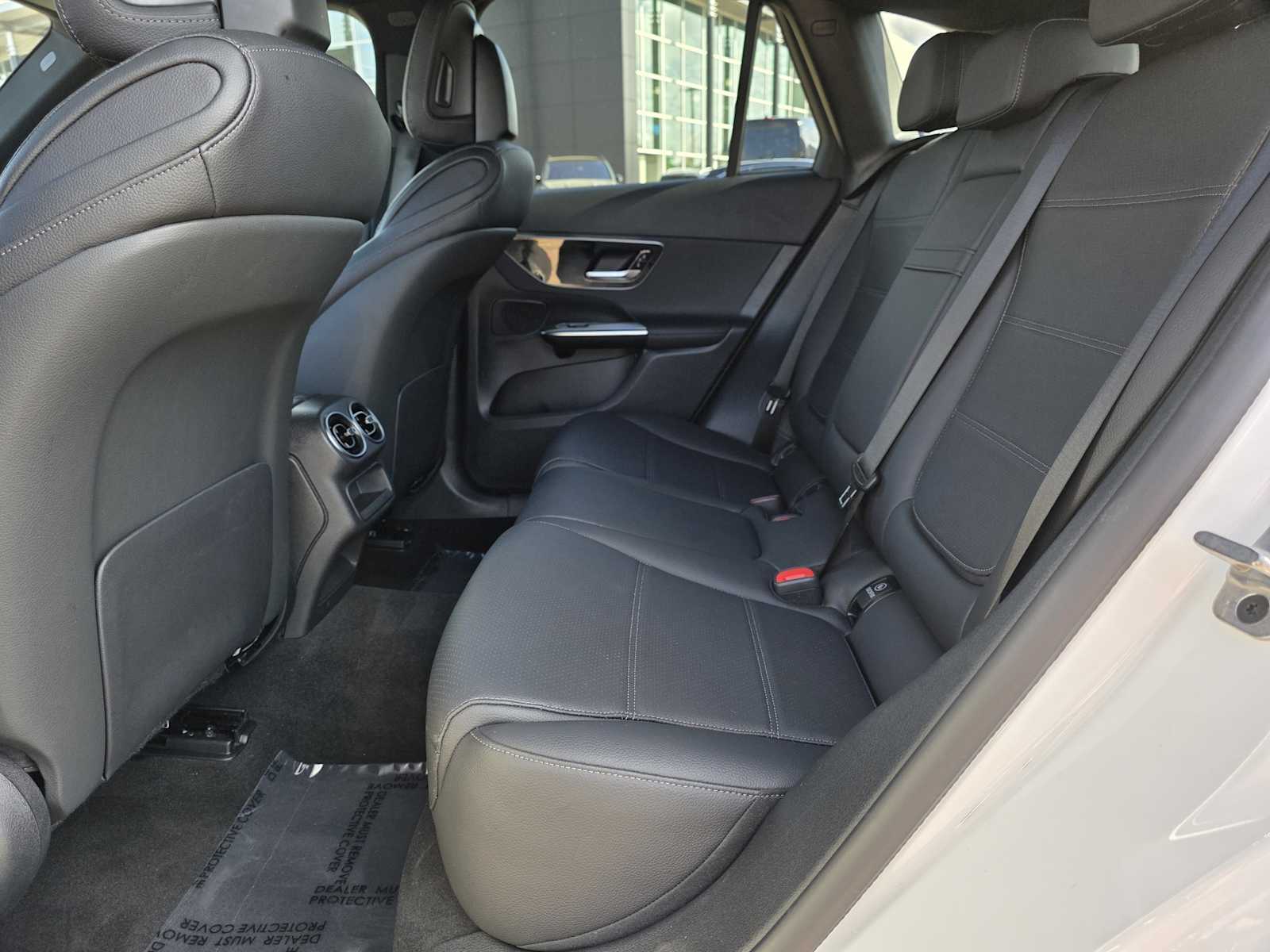 Thumbnail: 2025 Mercedes-Benz GLC - 15