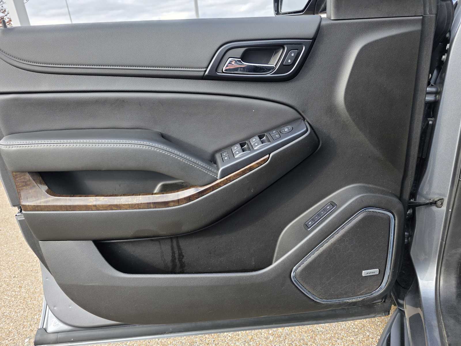 Thumbnail: 2019 Chevrolet Tahoe - 15