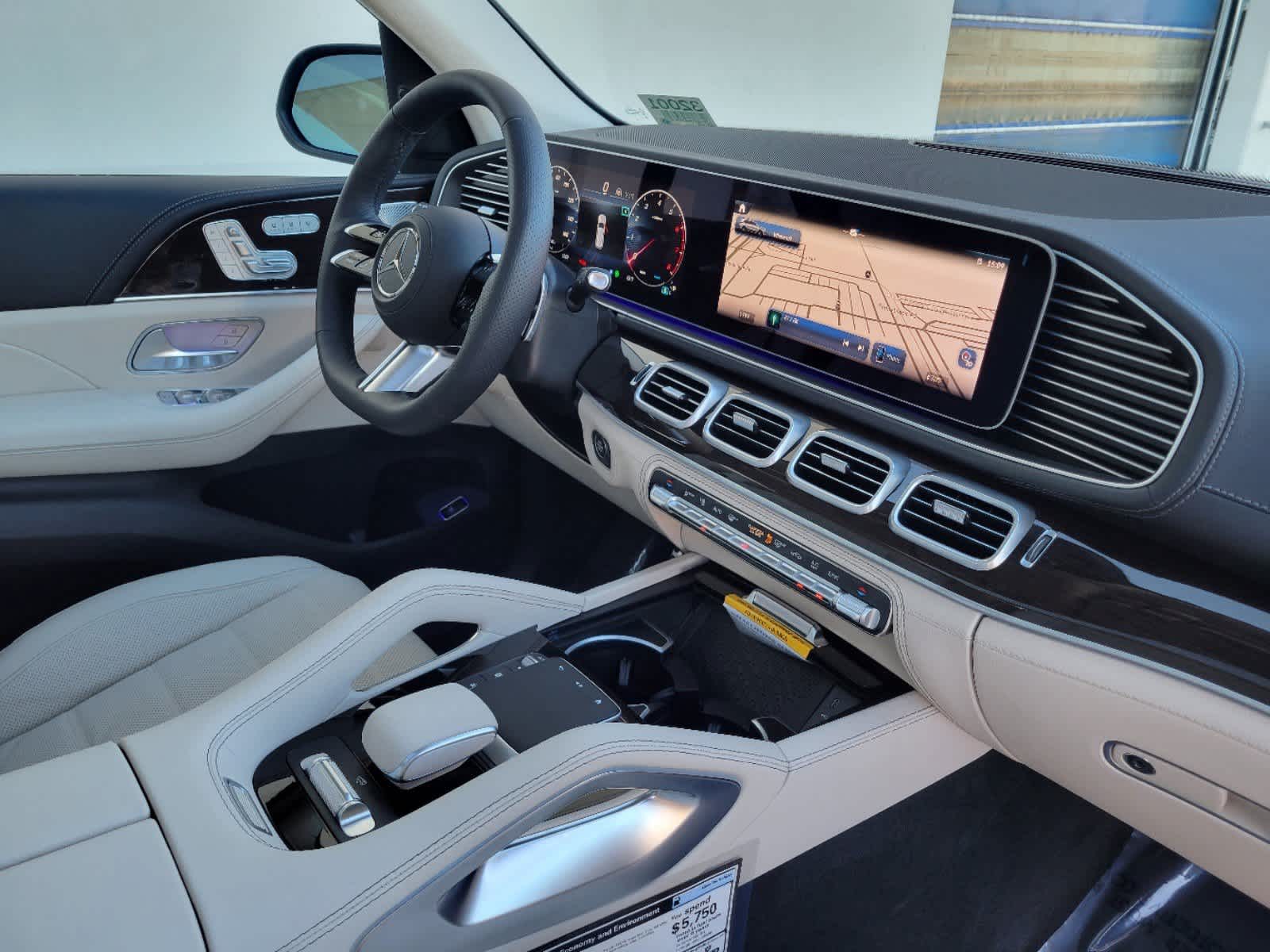 Thumbnail: 2025 Mercedes-Benz GLS - 21