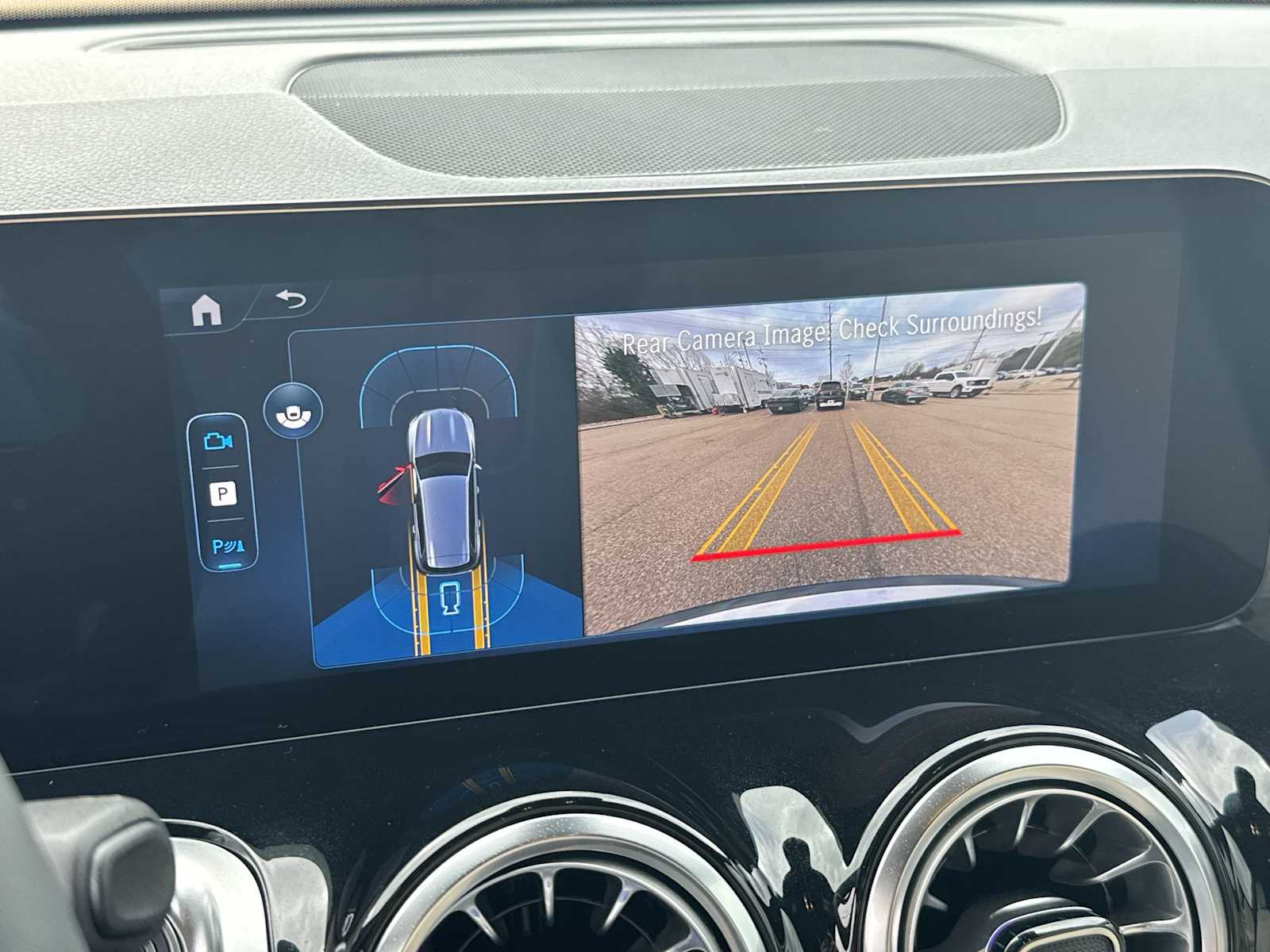 Thumbnail: 2026 Mercedes-Benz GLB - 23