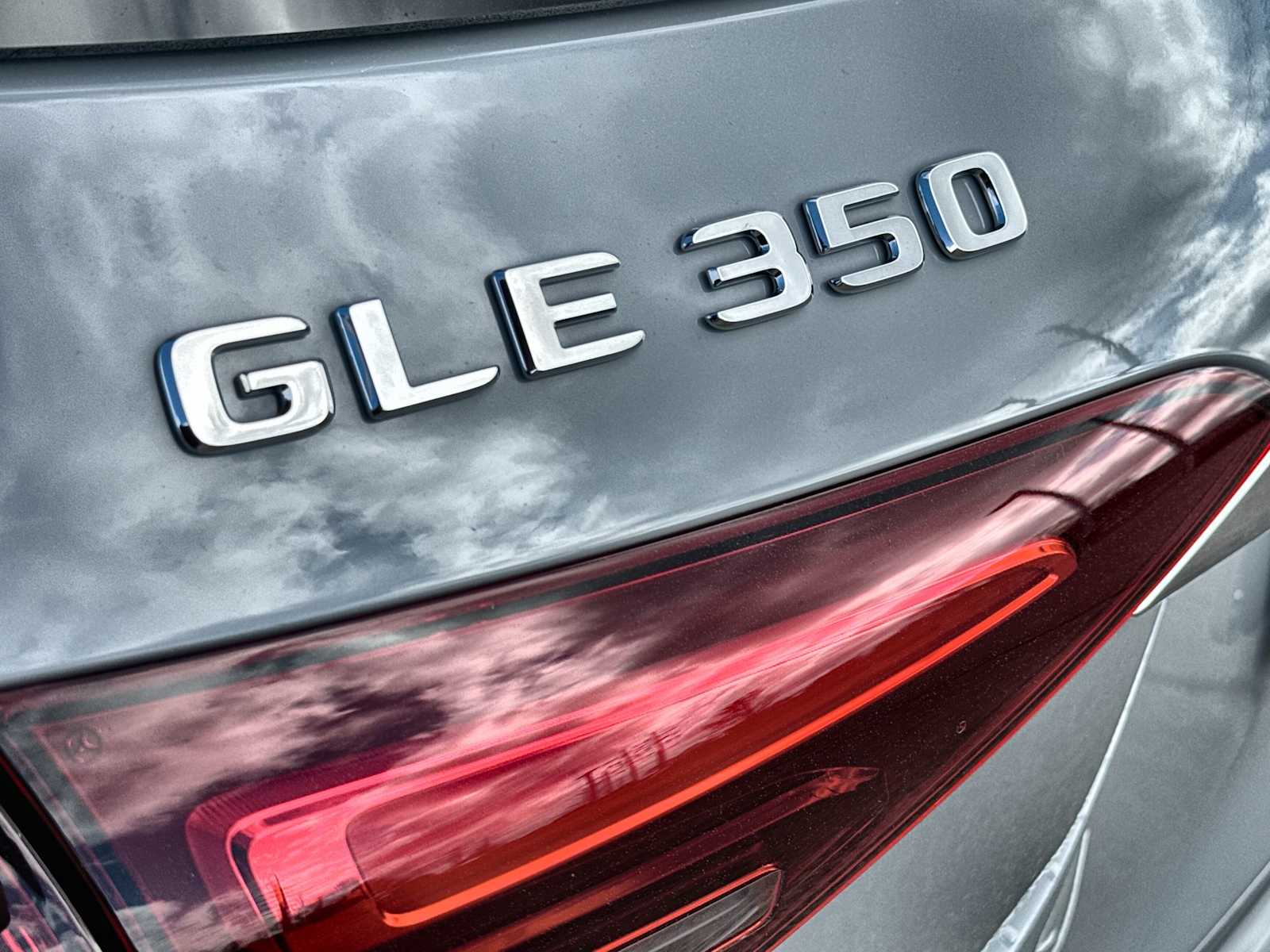 Thumbnail: 2026 Mercedes-Benz GLE - 14