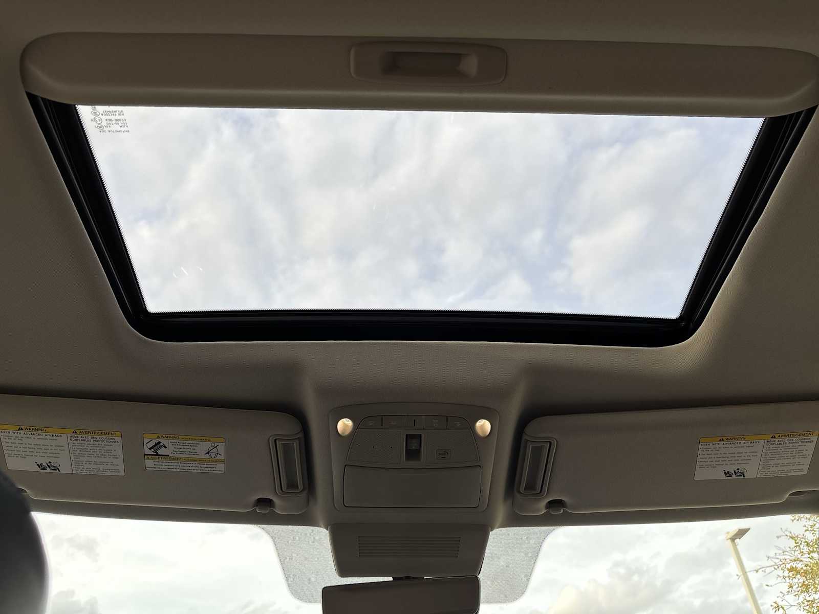 Thumbnail: 2022 INFINITI QX80 - 16