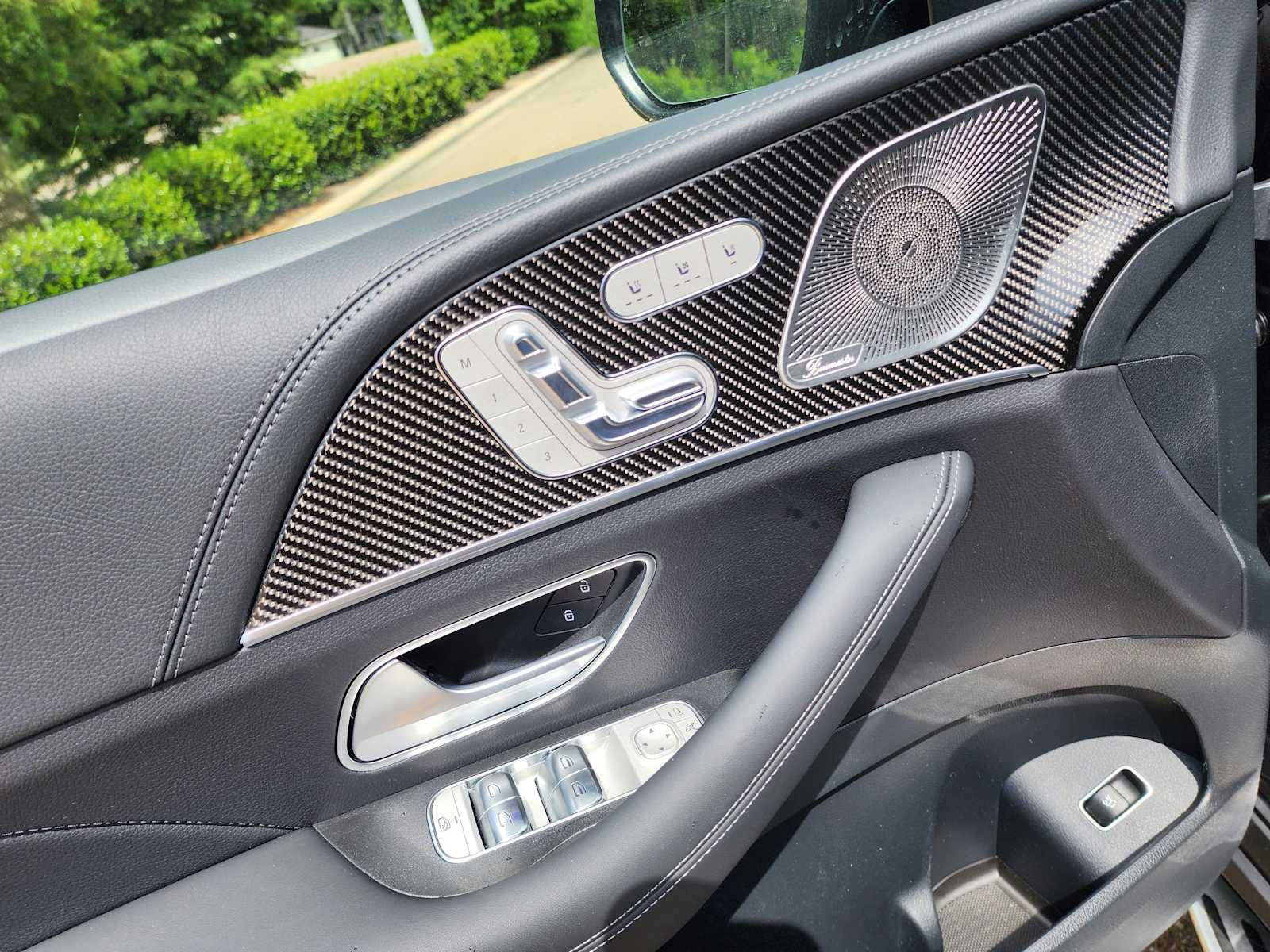 Thumbnail: 2025 Mercedes-Benz GLE - 14