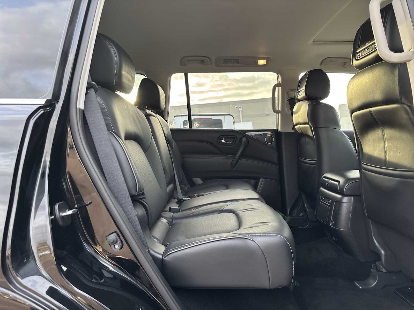 Thumbnail: 2022 INFINITI QX80 - 18