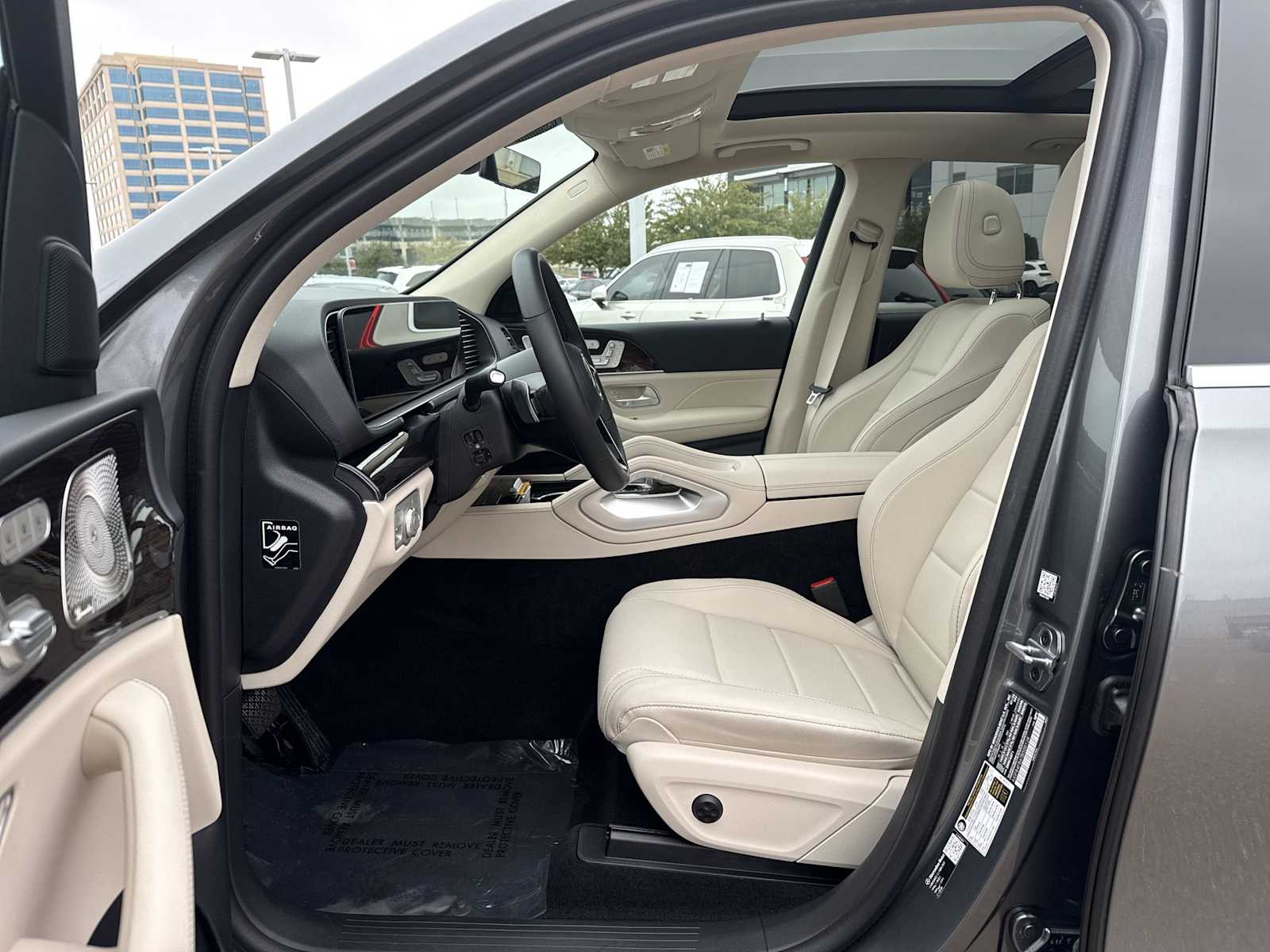 Thumbnail: 2026 Mercedes-Benz GLE - 2