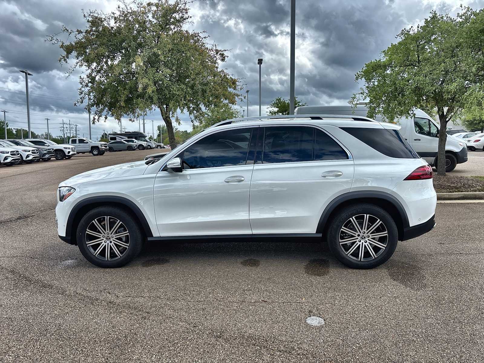 Thumbnail: 2025 Mercedes-Benz GLE - 5