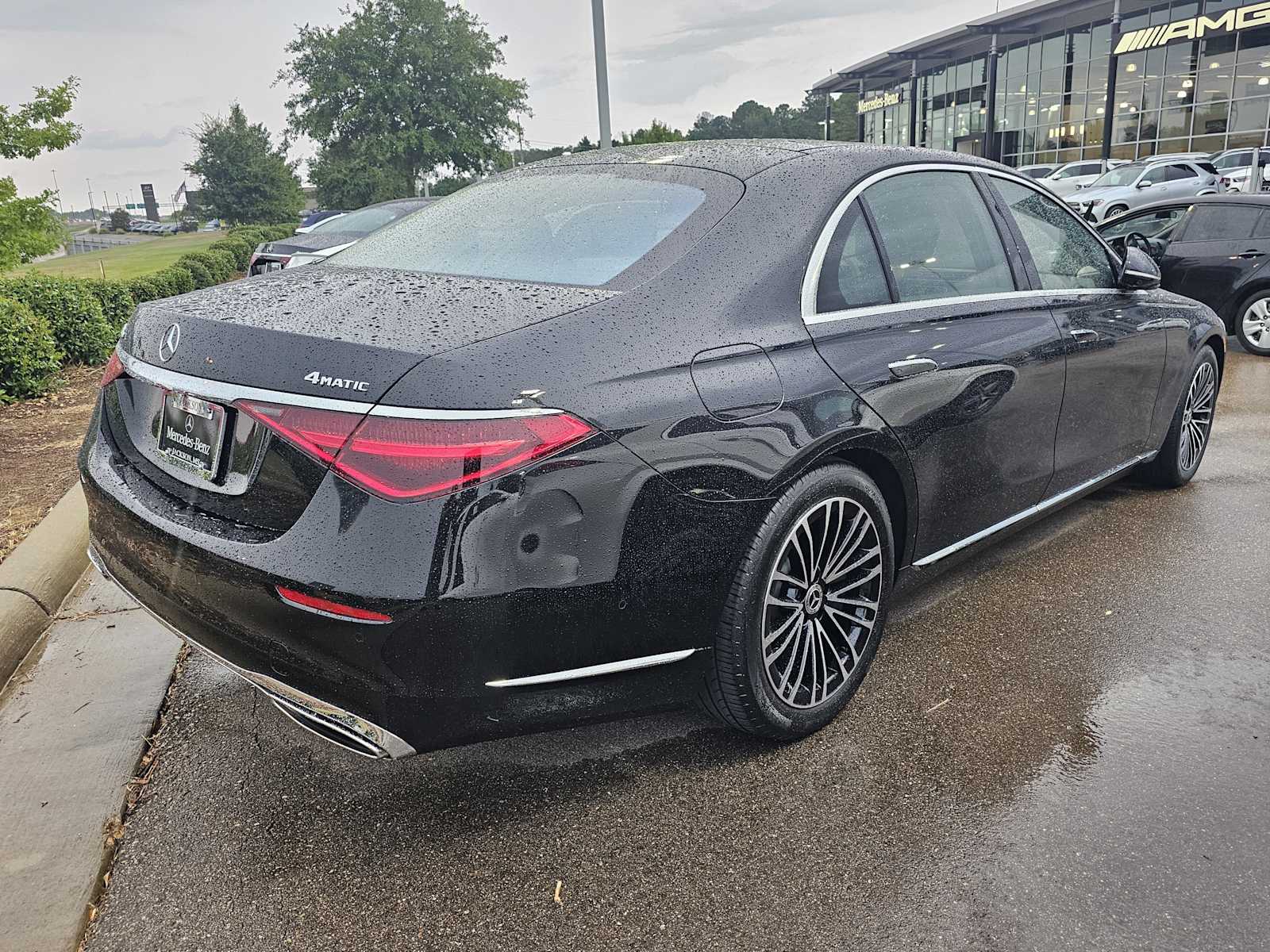 Thumbnail: 2025 Mercedes-Benz S-Class - 4