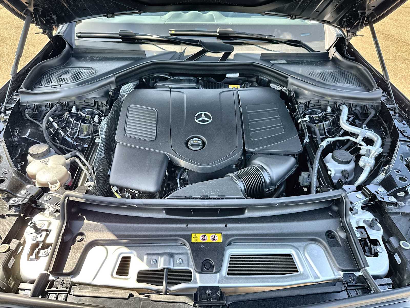 Thumbnail: 2026 Mercedes-Benz GLC - 12
