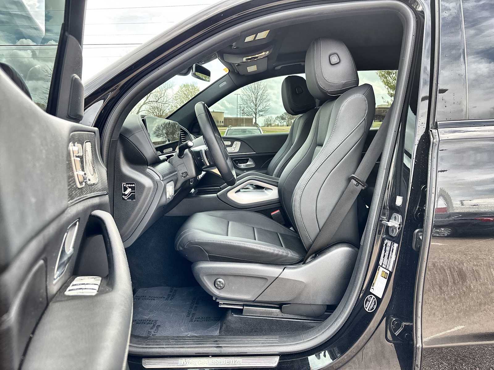 Thumbnail: 2025 Mercedes-Benz GLS - 2