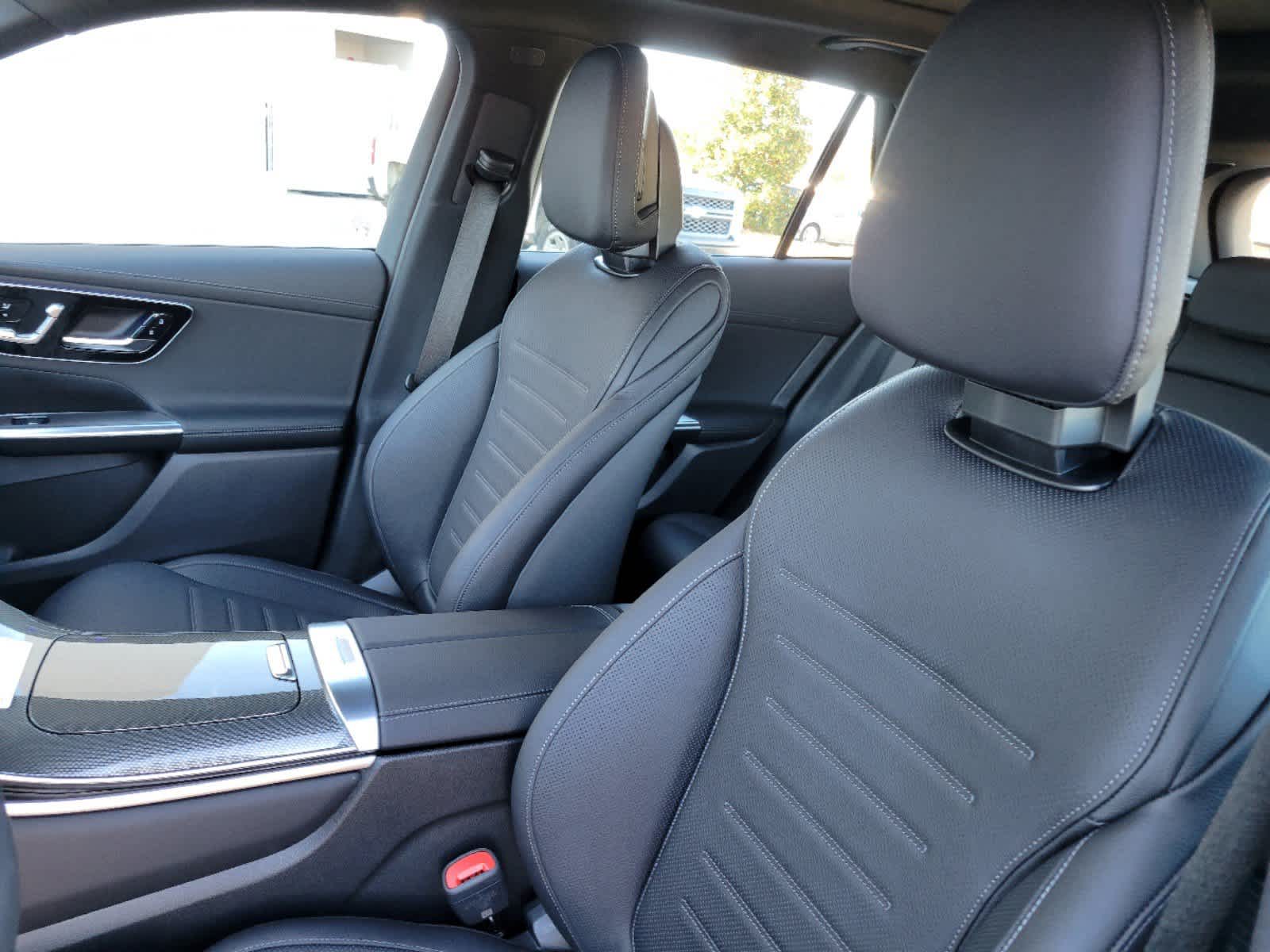 Thumbnail: 2025 Mercedes-Benz GLC - 10