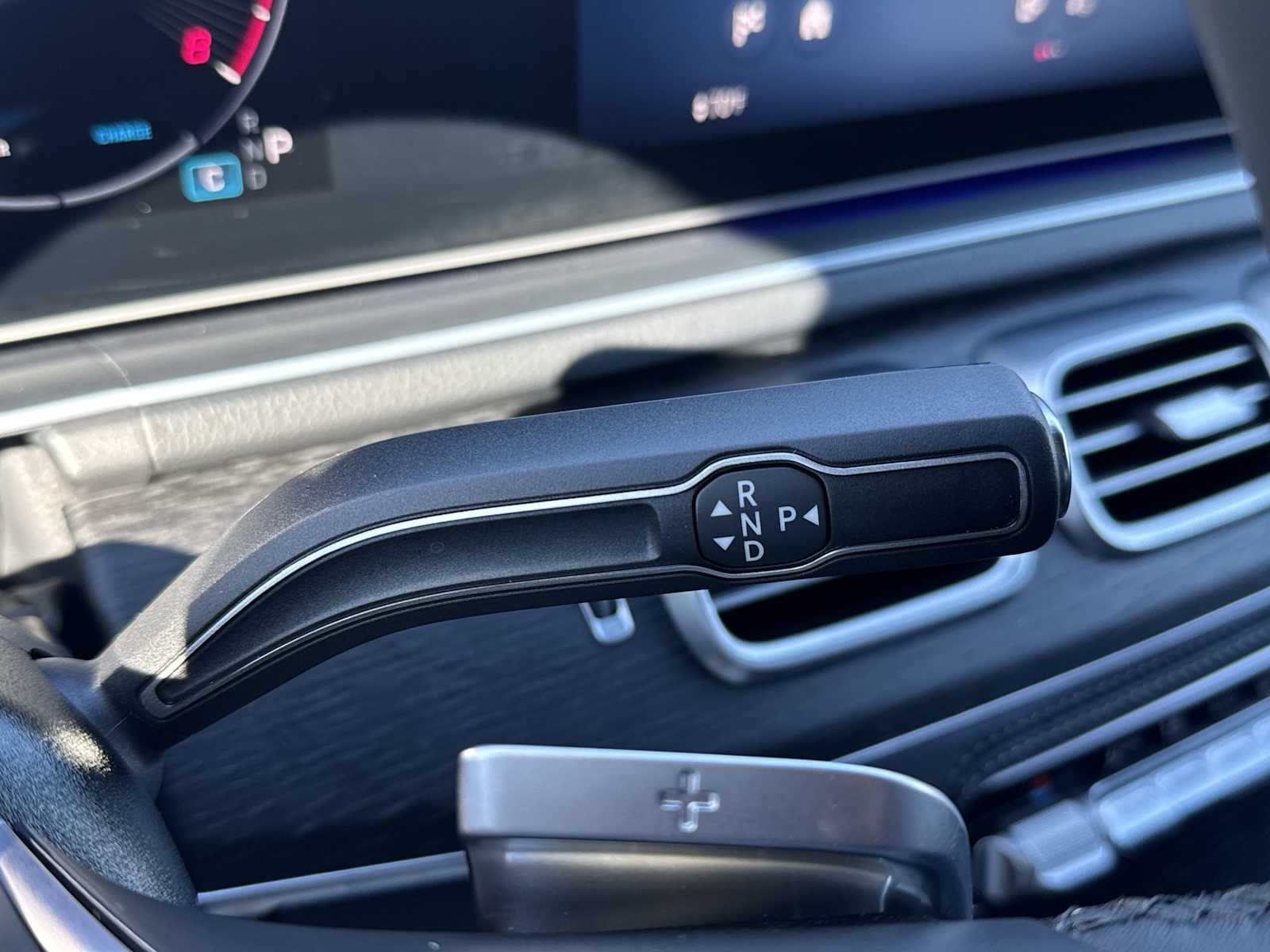 Thumbnail: 2026 Mercedes-Benz GLE - 24