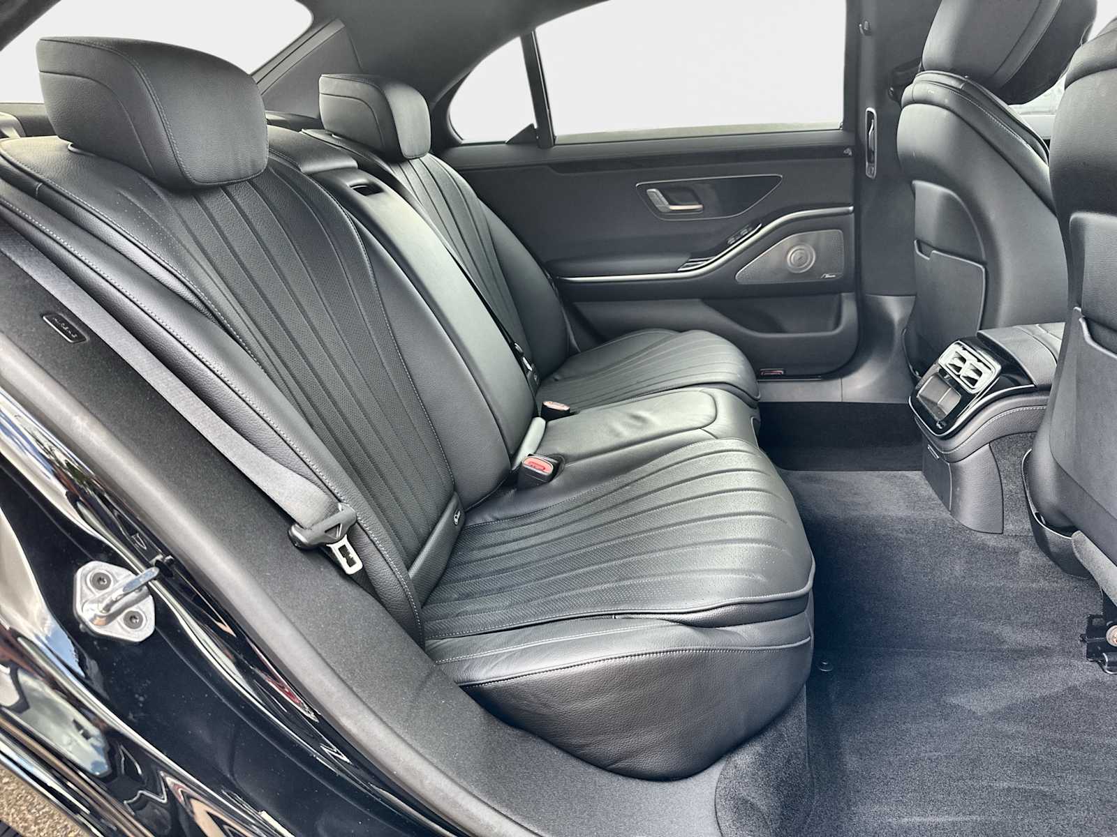 Thumbnail: 2023 Mercedes-Benz S-Class - 19
