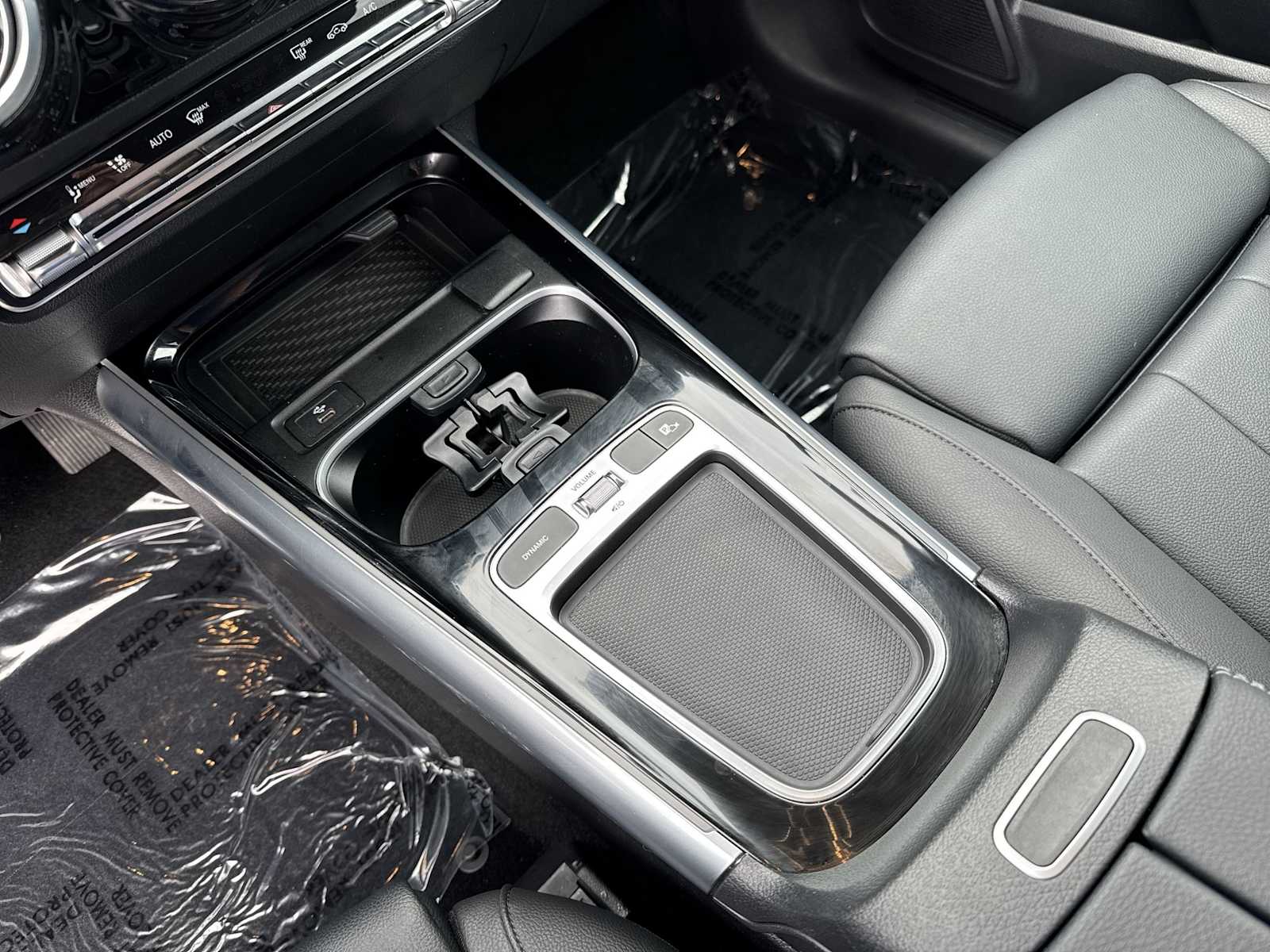 Thumbnail: 2025 Mercedes-Benz GLA - 21