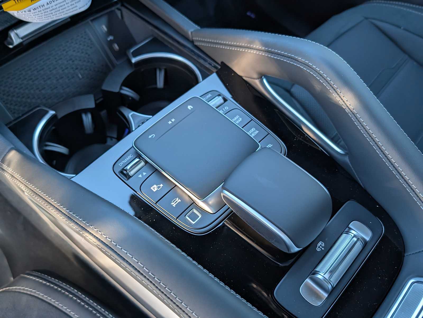 Thumbnail: 2026 Mercedes-Benz GLE - 13