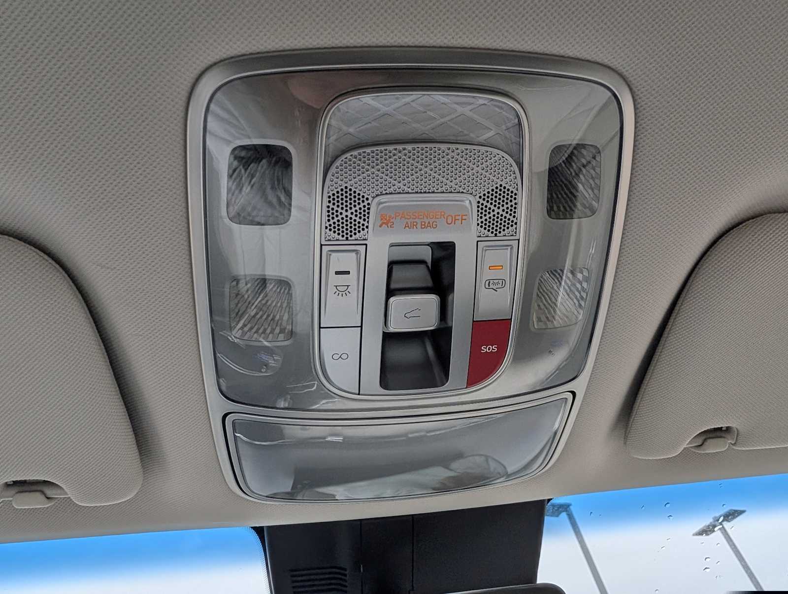 Thumbnail: 2022 Genesis GV70 - 23