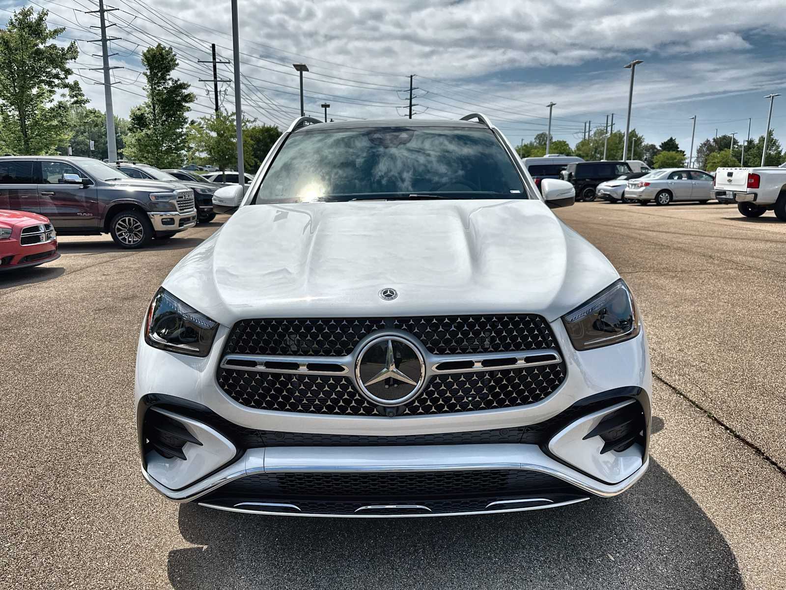 Thumbnail: 2026 Mercedes-Benz GLE - 12