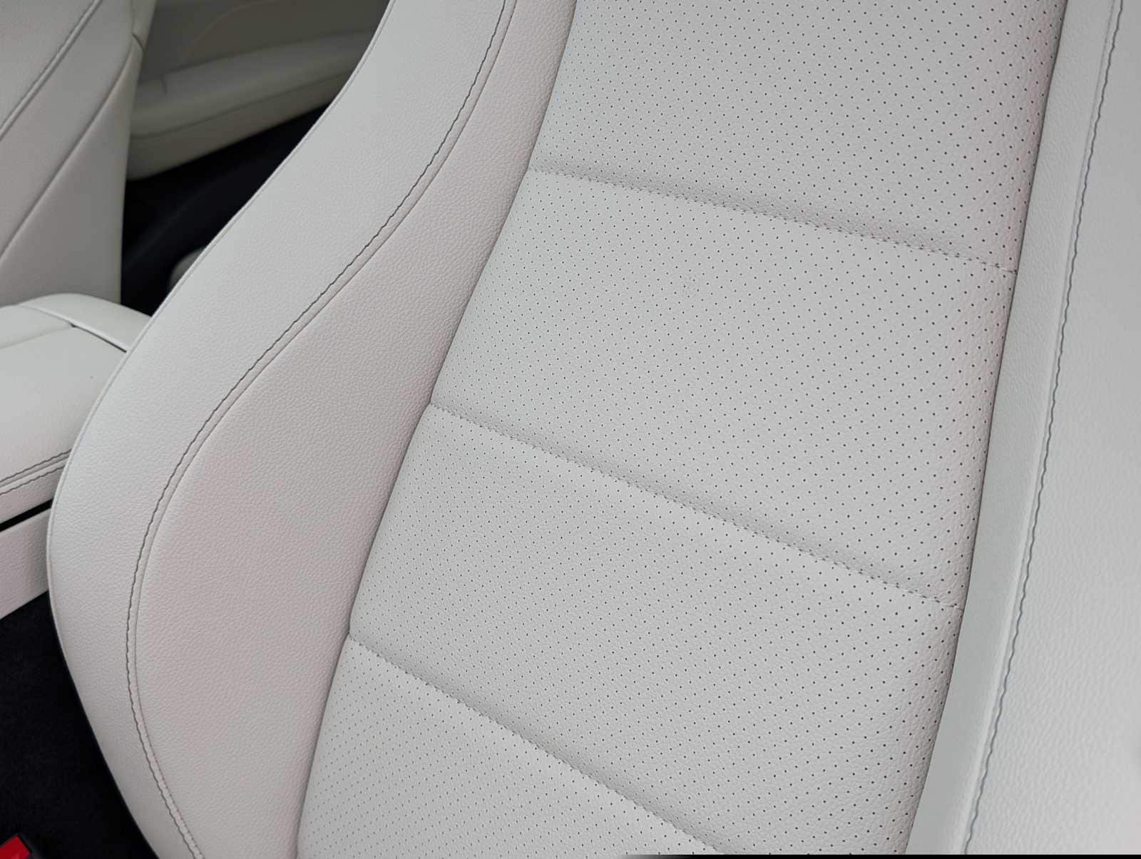 Thumbnail: 2026 Mercedes-Benz GLE - 18