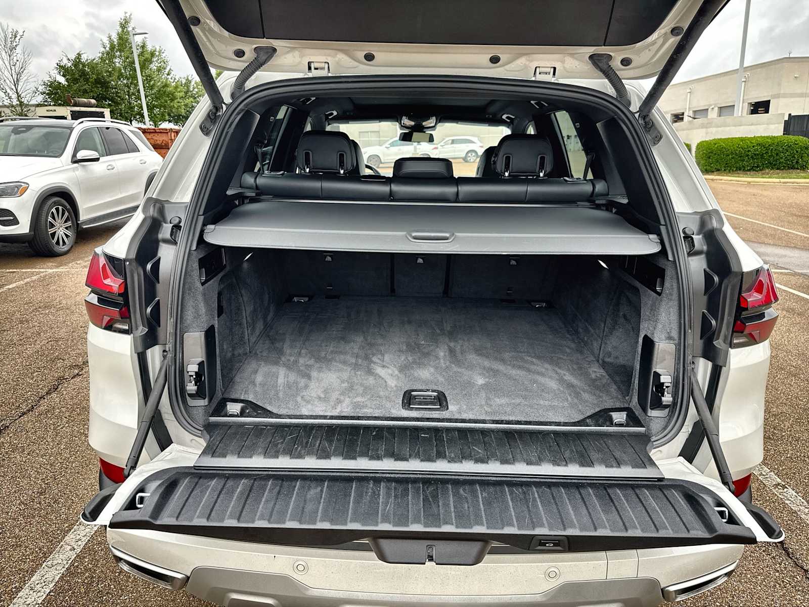 Thumbnail: 2026 BMW X5 - 17