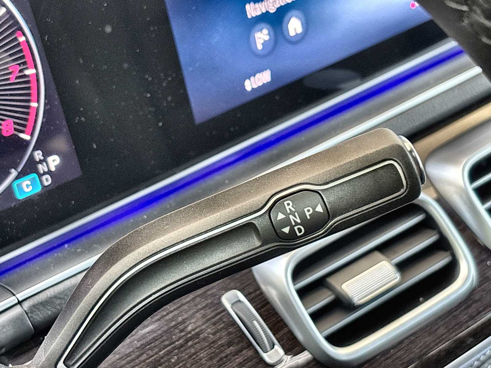 Thumbnail: 2025 Mercedes-Benz GLE - 23