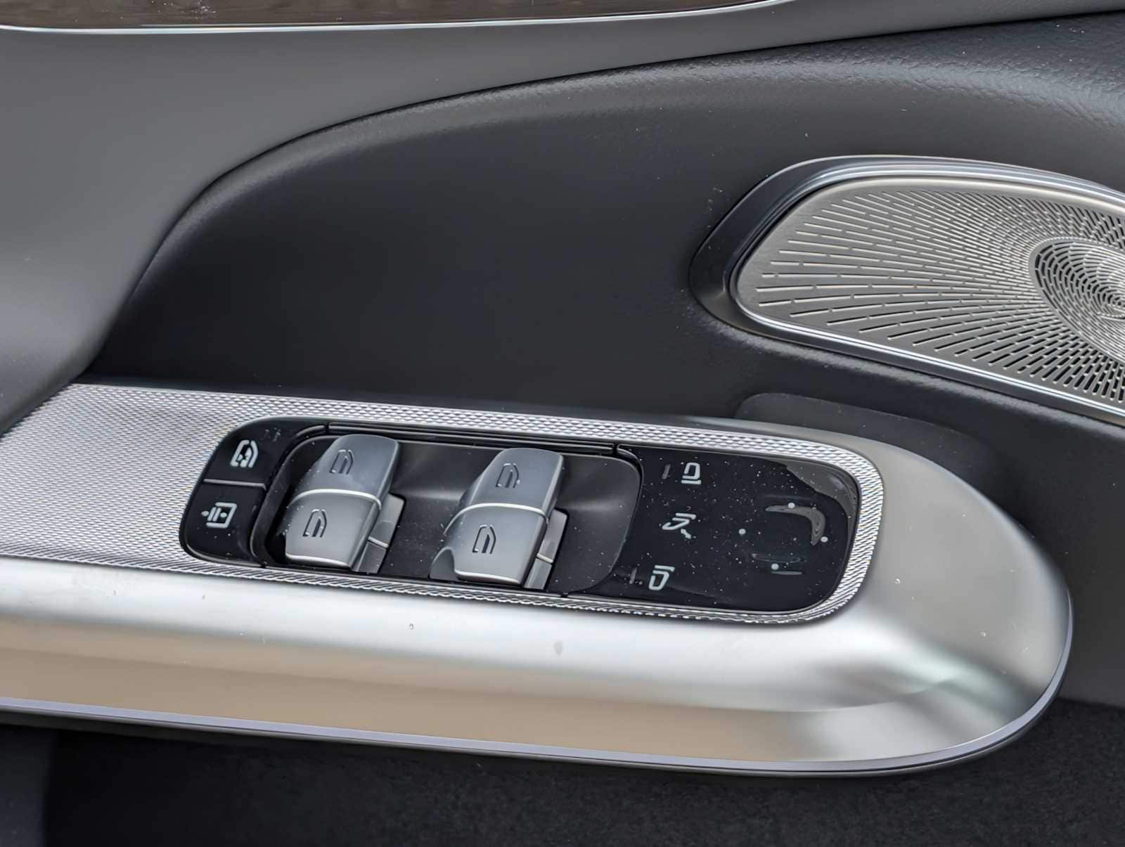 Thumbnail: 2026 Mercedes-Benz E-Class - 21