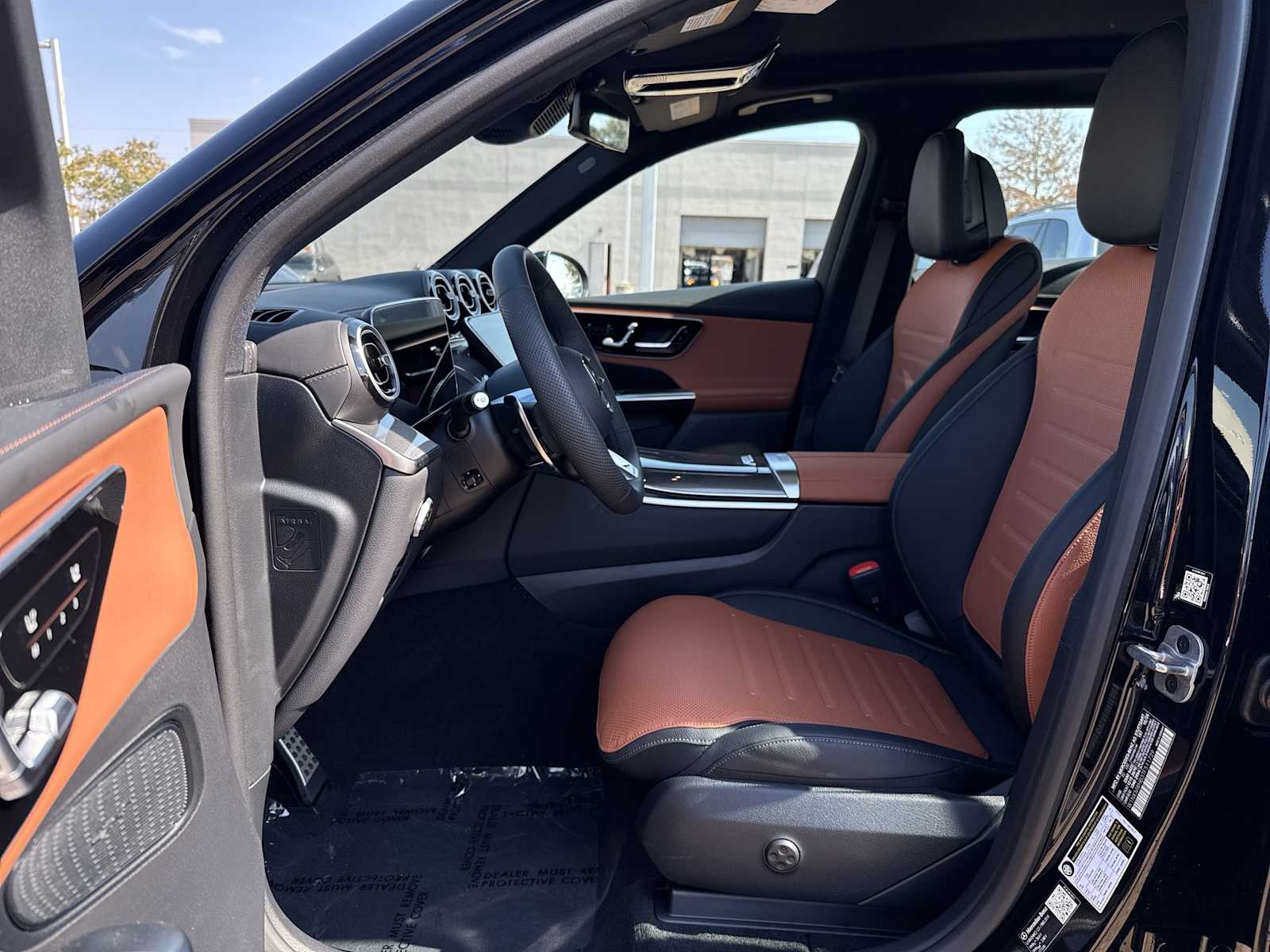 Thumbnail: 2026 Mercedes-Benz GLC - 2