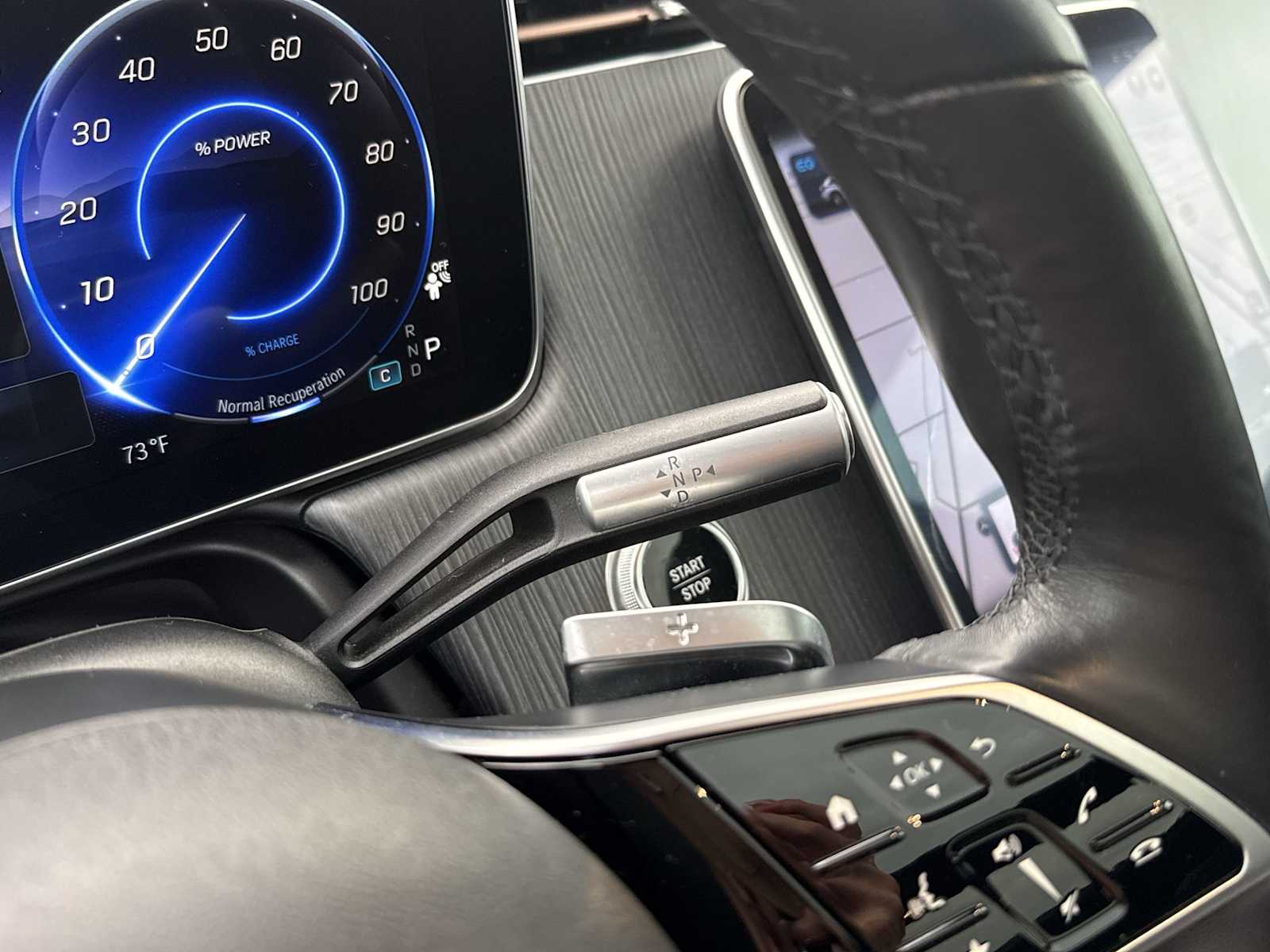 Thumbnail: 2023 Mercedes-Benz EQS - 22