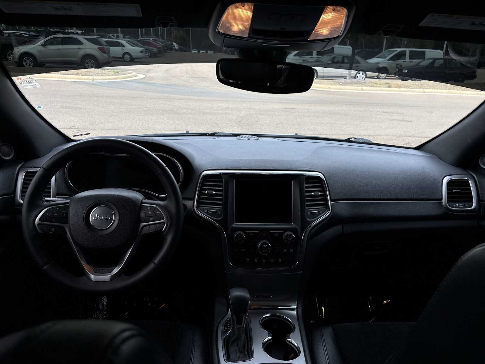 Thumbnail: 2018 Jeep Grand Cherokee - 14