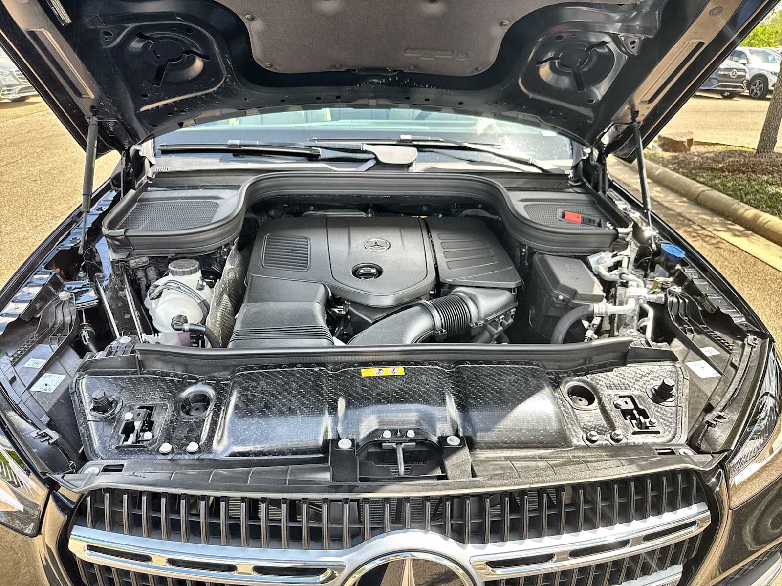 Thumbnail: 2026 Mercedes-Benz GLE - 13