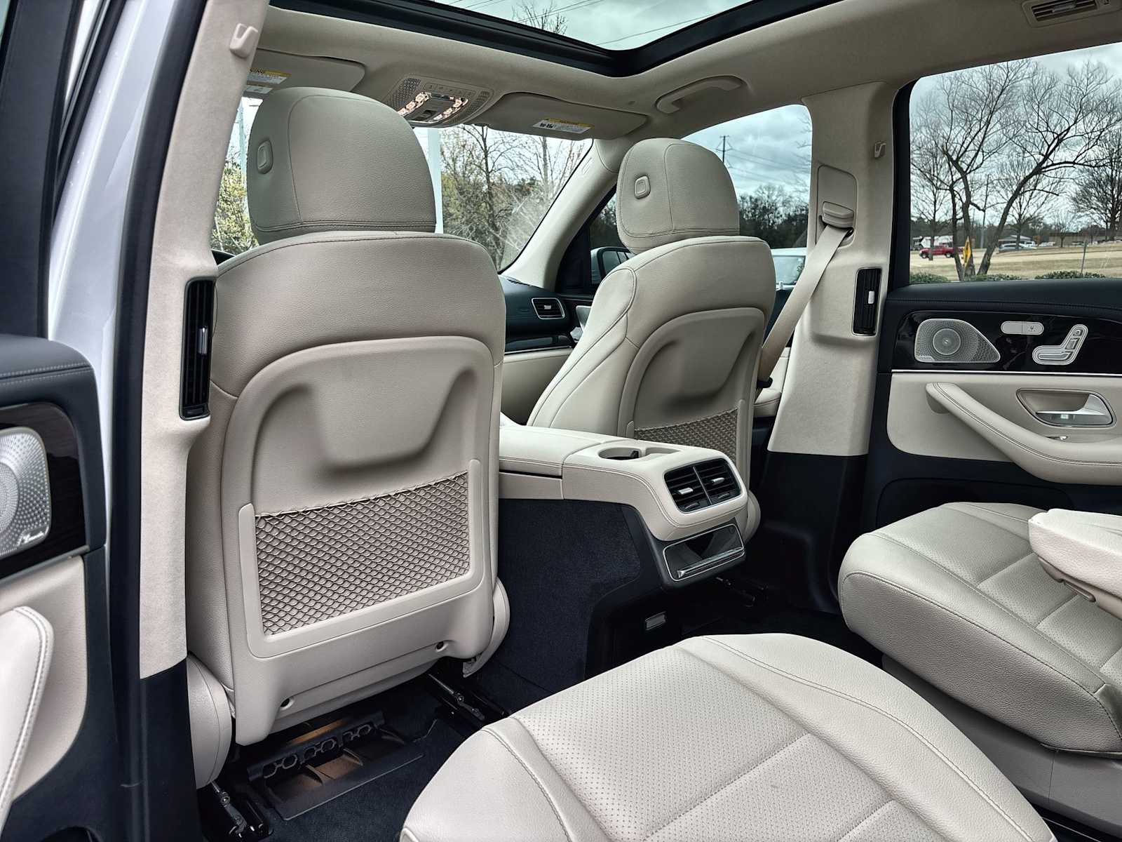 Thumbnail: 2026 Mercedes-Benz GLS - 18