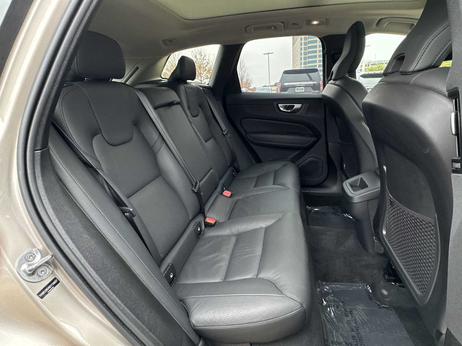 Thumbnail: 2025 Volvo XC60 - 19