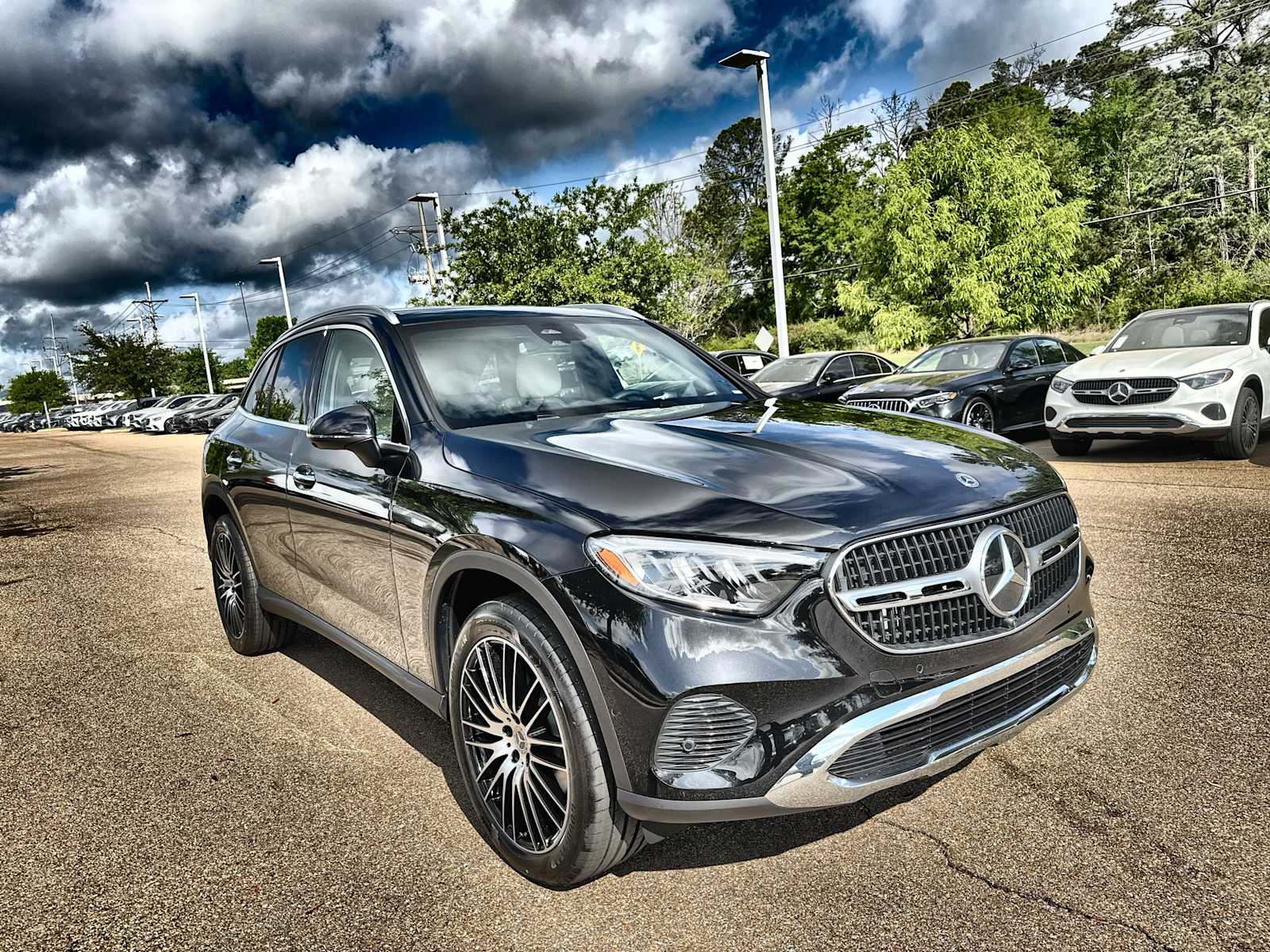 Thumbnail: 2026 Mercedes-Benz GLC - 11