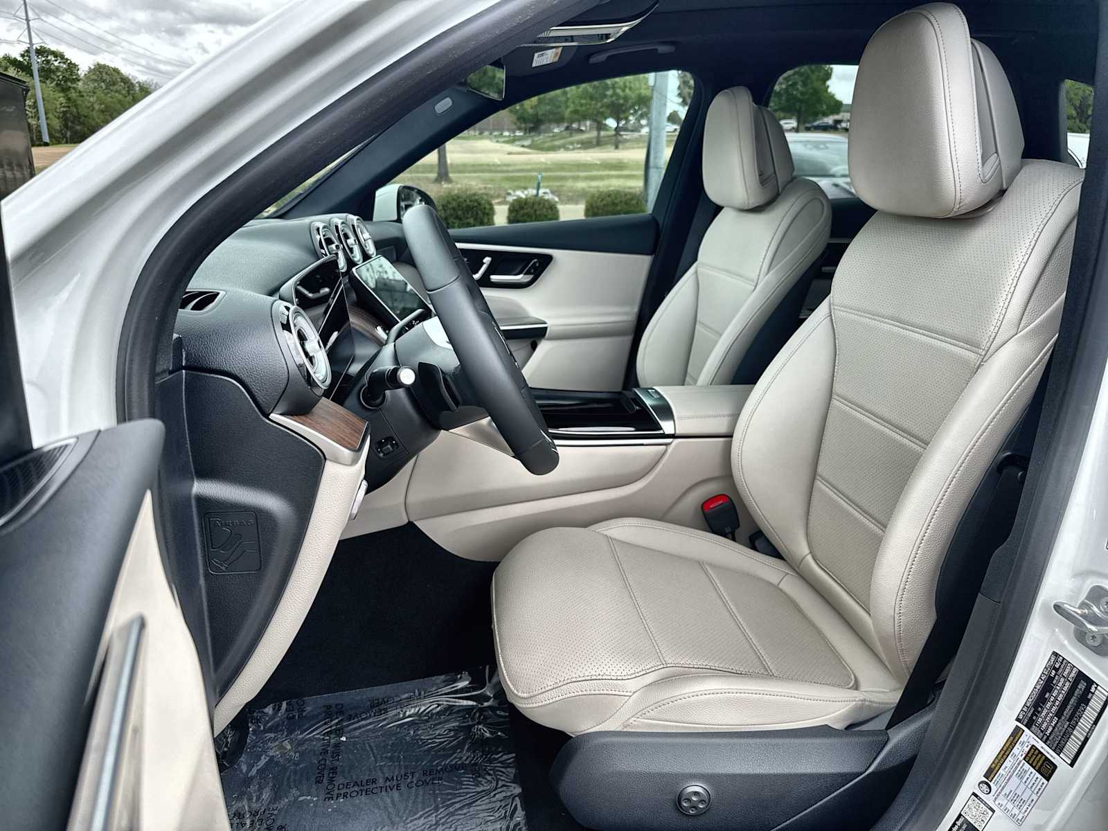 Thumbnail: 2026 Mercedes-Benz GLC - 3