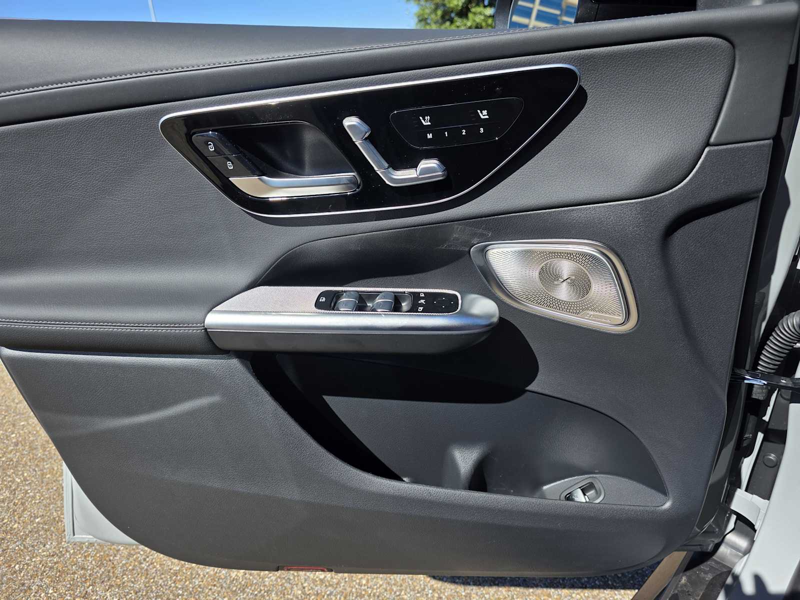 Thumbnail: 2026 Mercedes-Benz GLC - 15