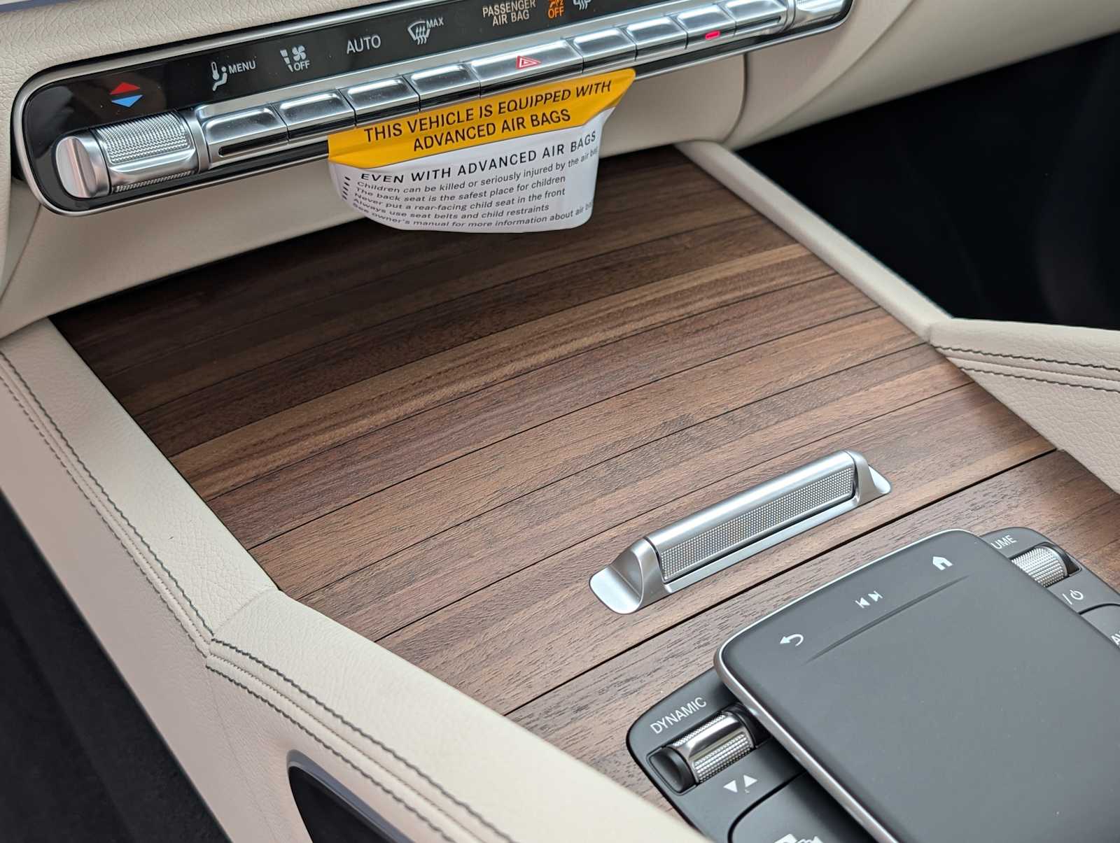 Thumbnail: 2026 Mercedes-Benz GLE - 16