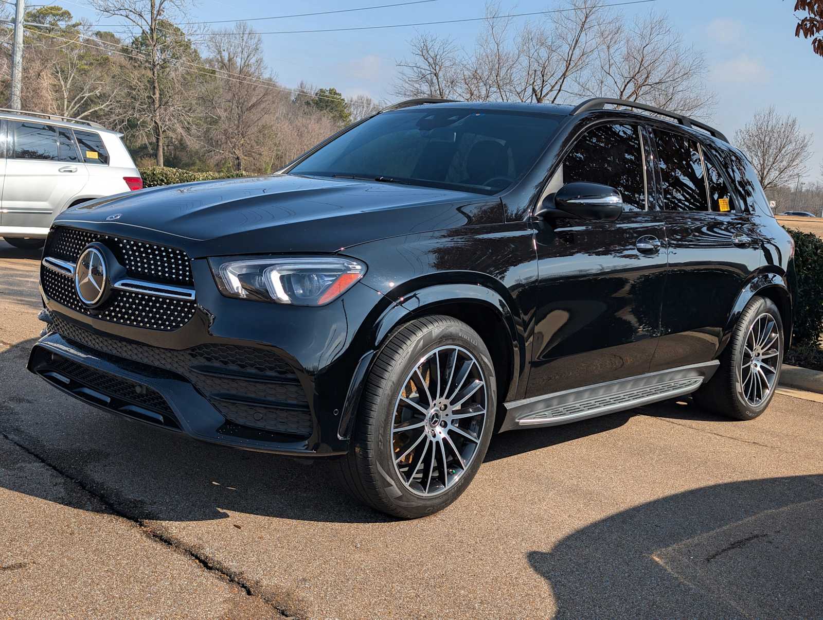 Thumbnail: 2023 Mercedes-Benz GLE - 1