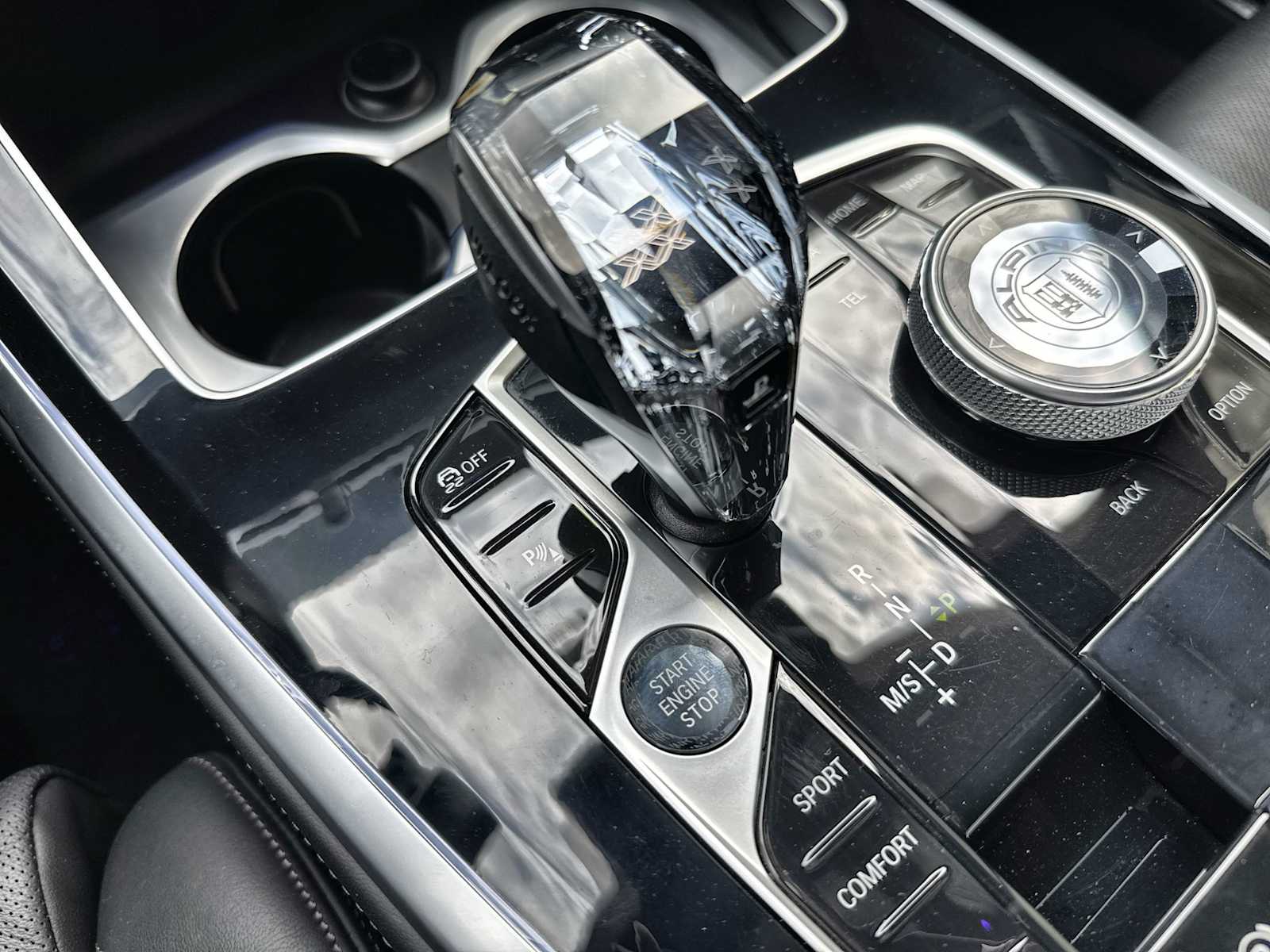Thumbnail: 2024 BMW X7 - 23