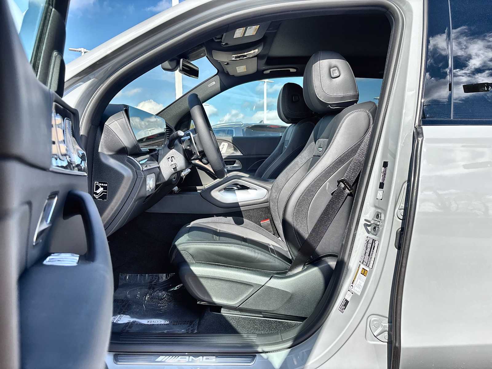 Thumbnail: 2026 Mercedes-Benz GLE - 2